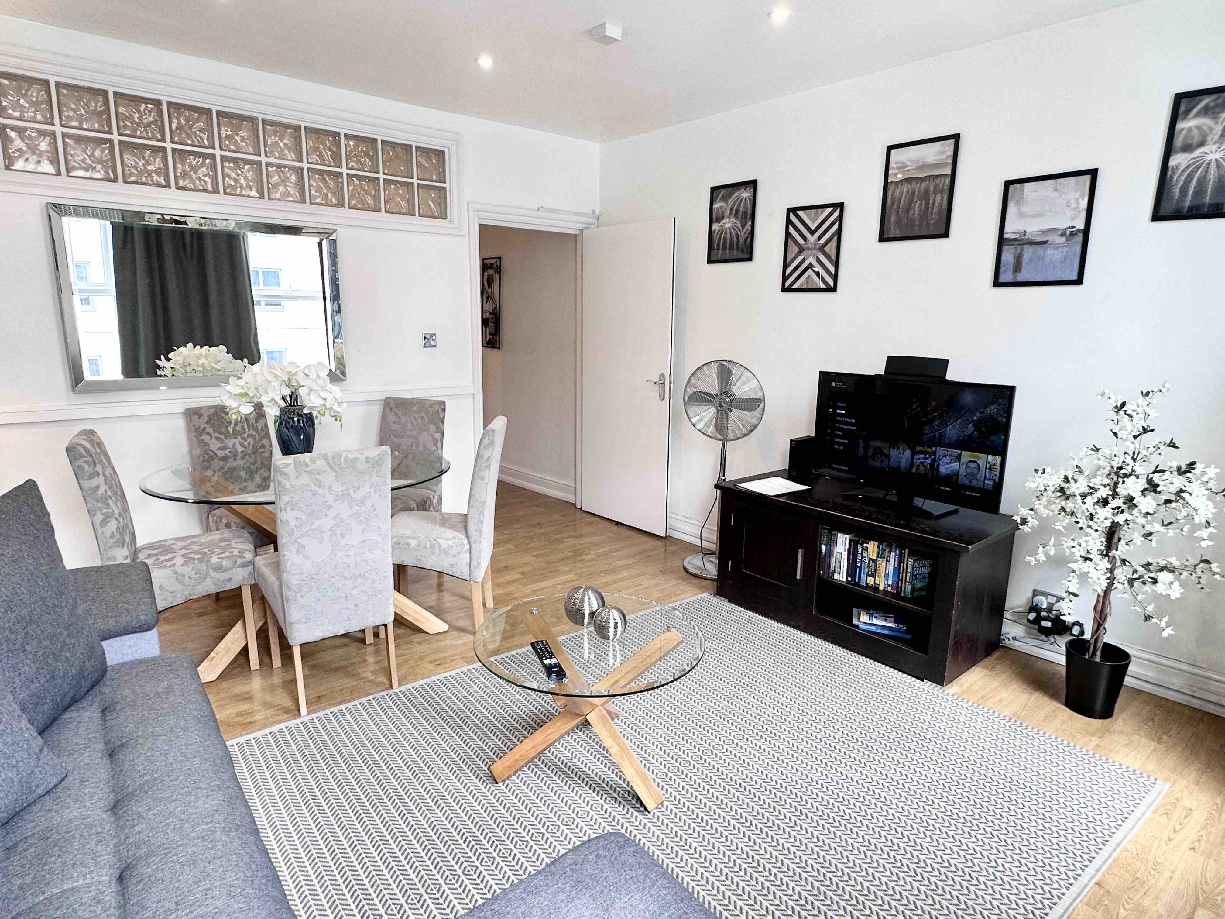 Cozy, 2 bed flat 10 minutes walk to London Bridge