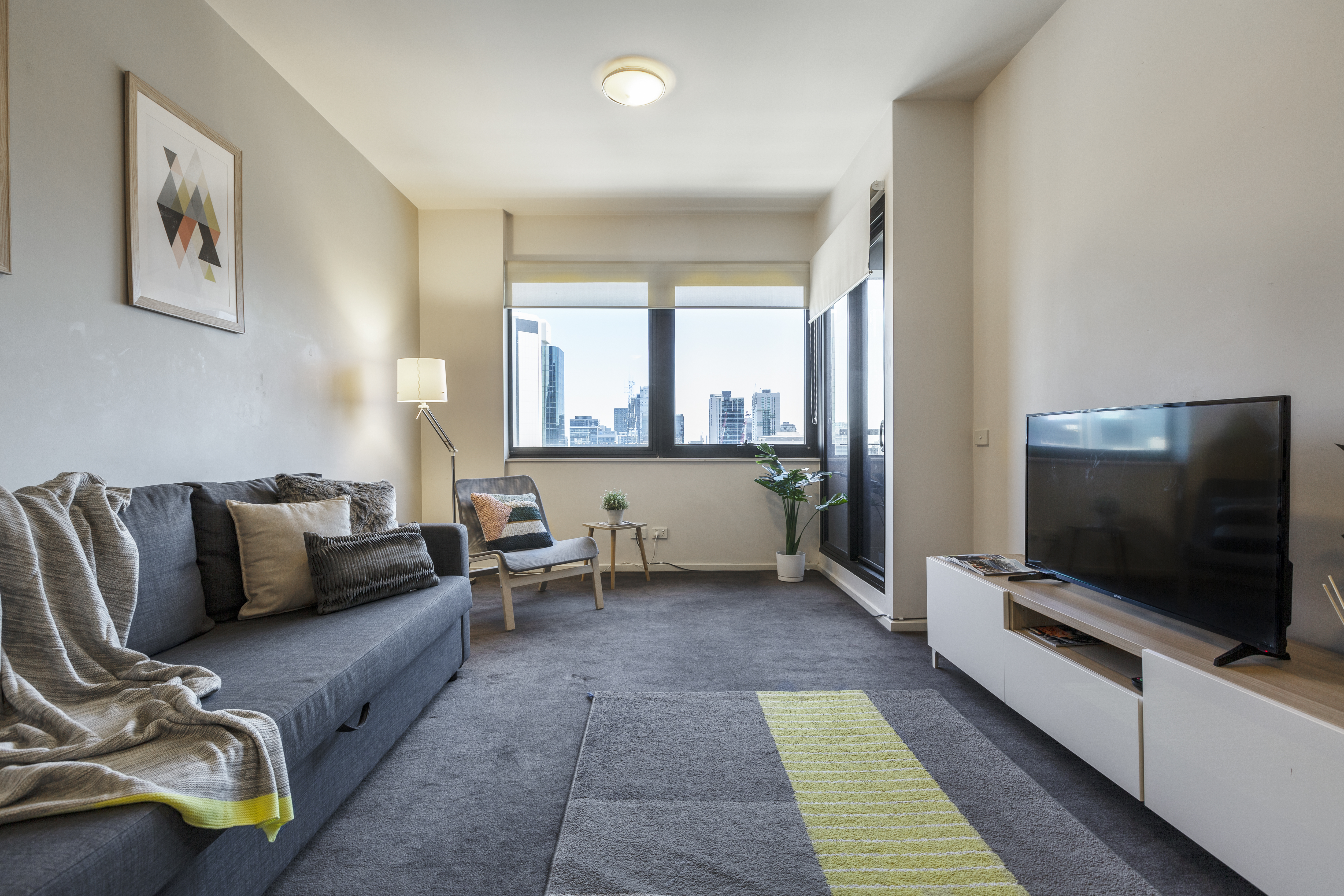 1-BR Apt Next to Emporium (City View + WIFI)