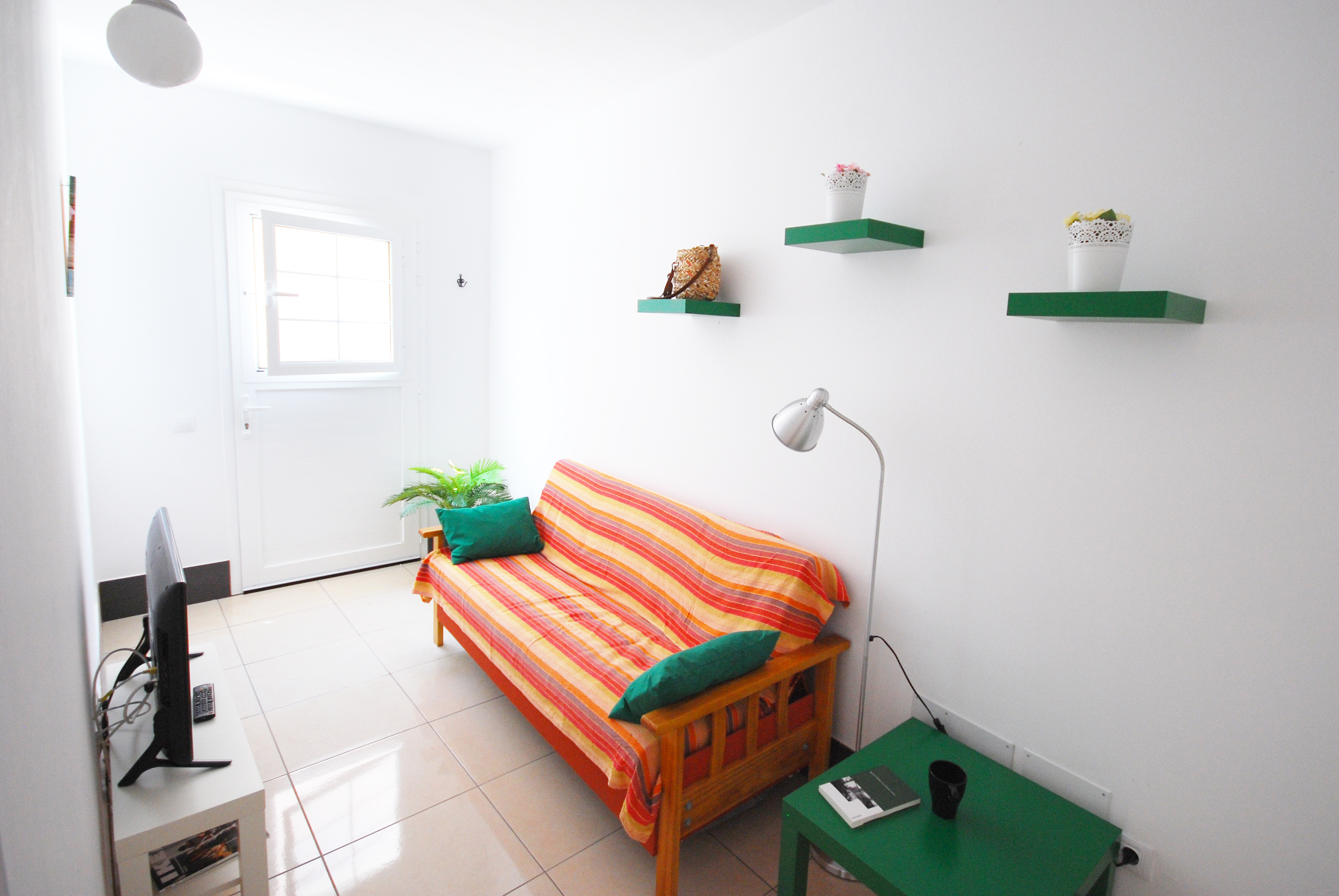 Cute little apartment close to promenade