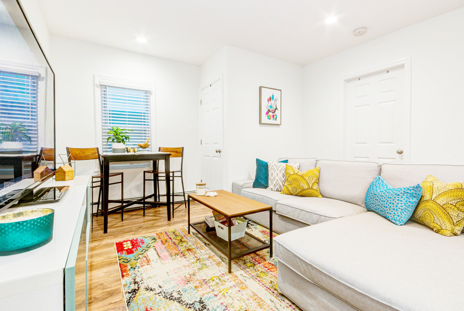 Two Bedroom || 2.5 Blocks To The Beach
