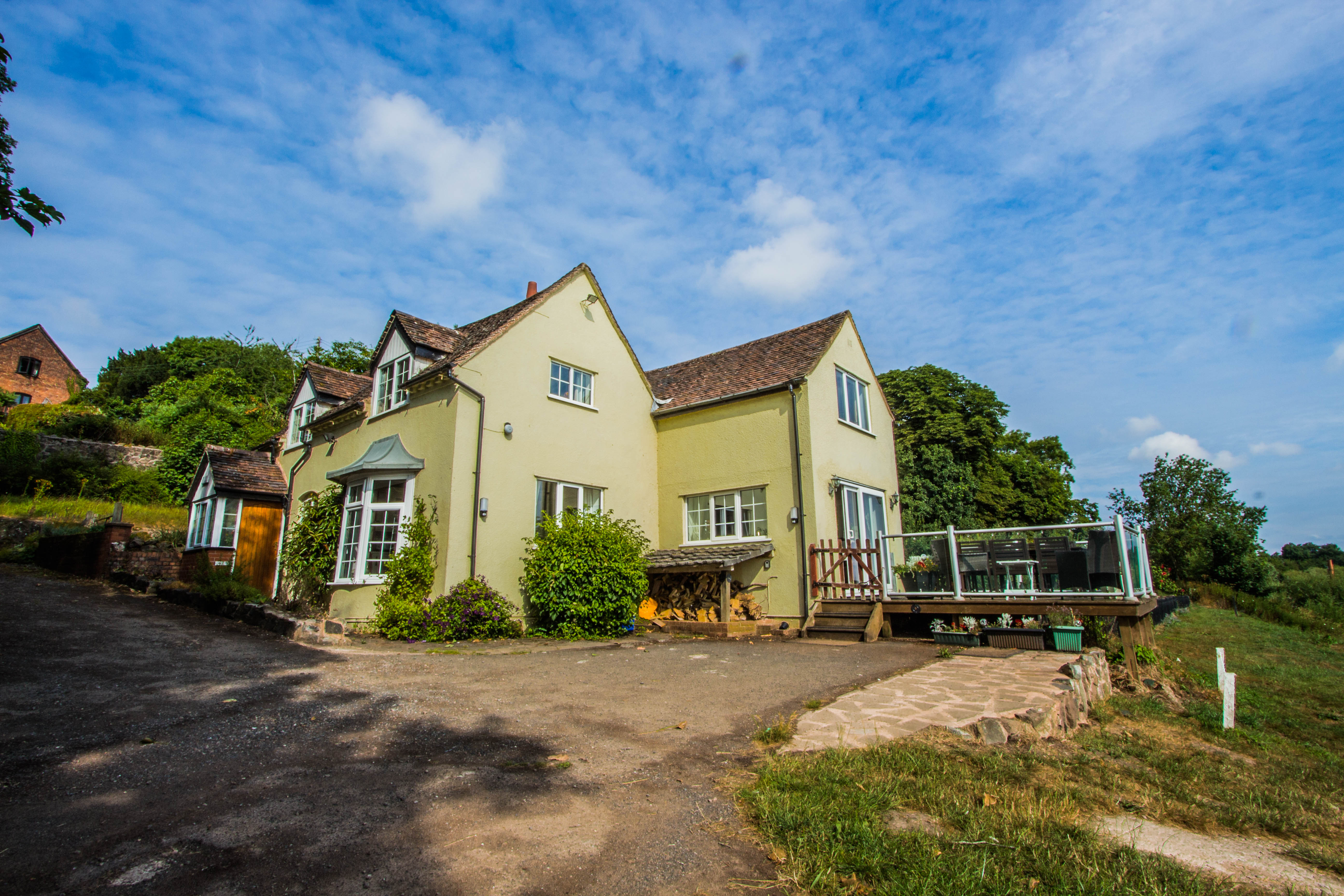 RIVERSIDE COTTAGE FISHING+MOORINGS Cottages for Rent in Hanley