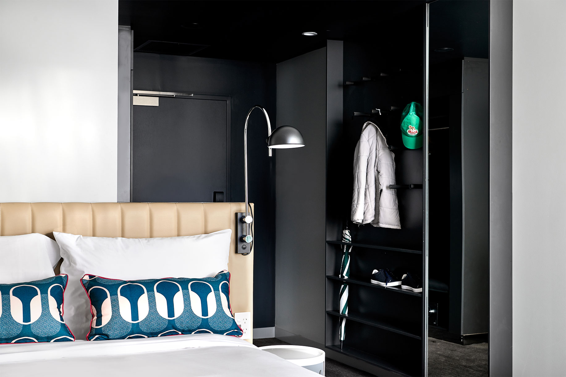 Stylish, Comfy Suite - Queen Bed