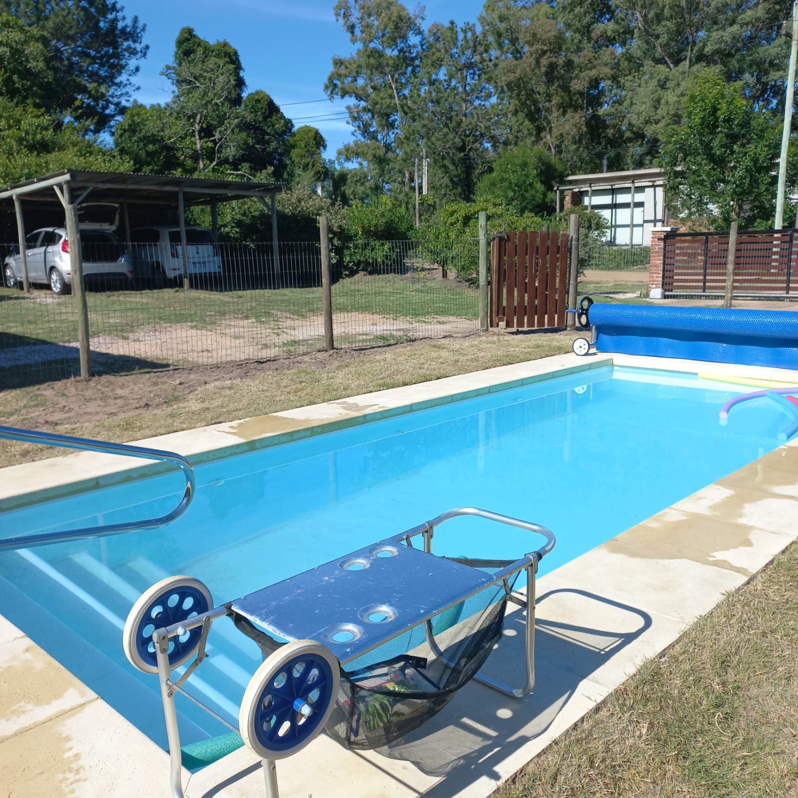 House 2, 3 or 4 people with a pool