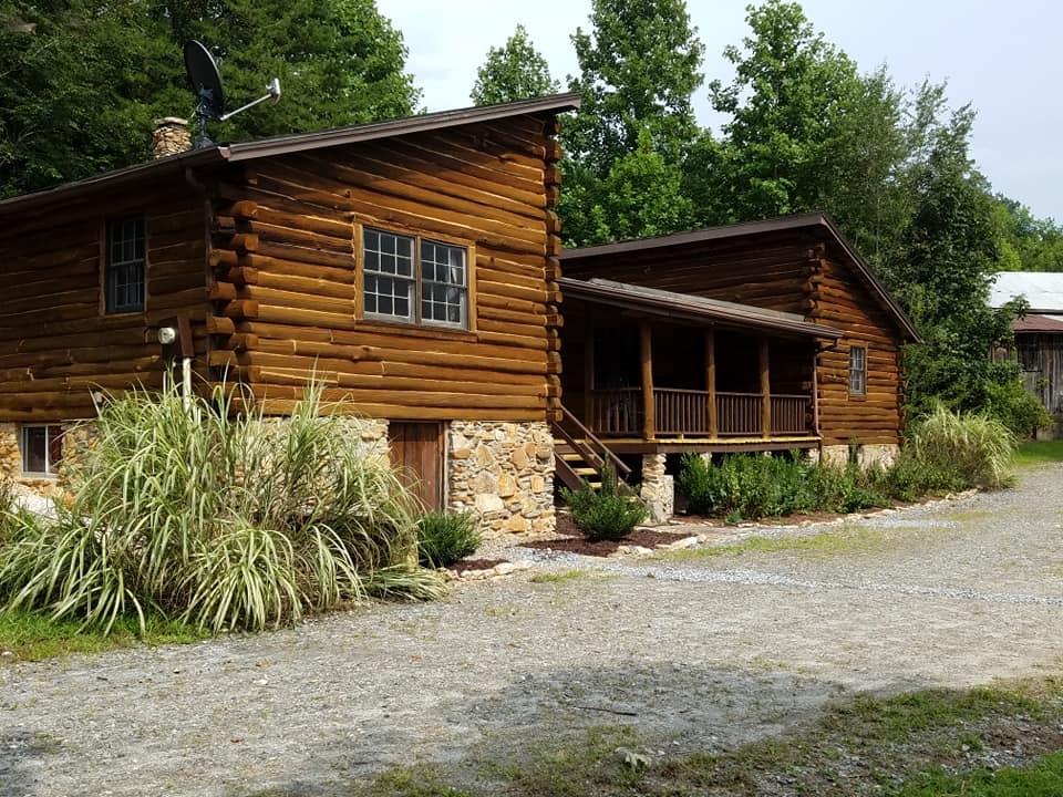 Family Cabin near Lake Lure Cabins for Rent in Mill Spring, North