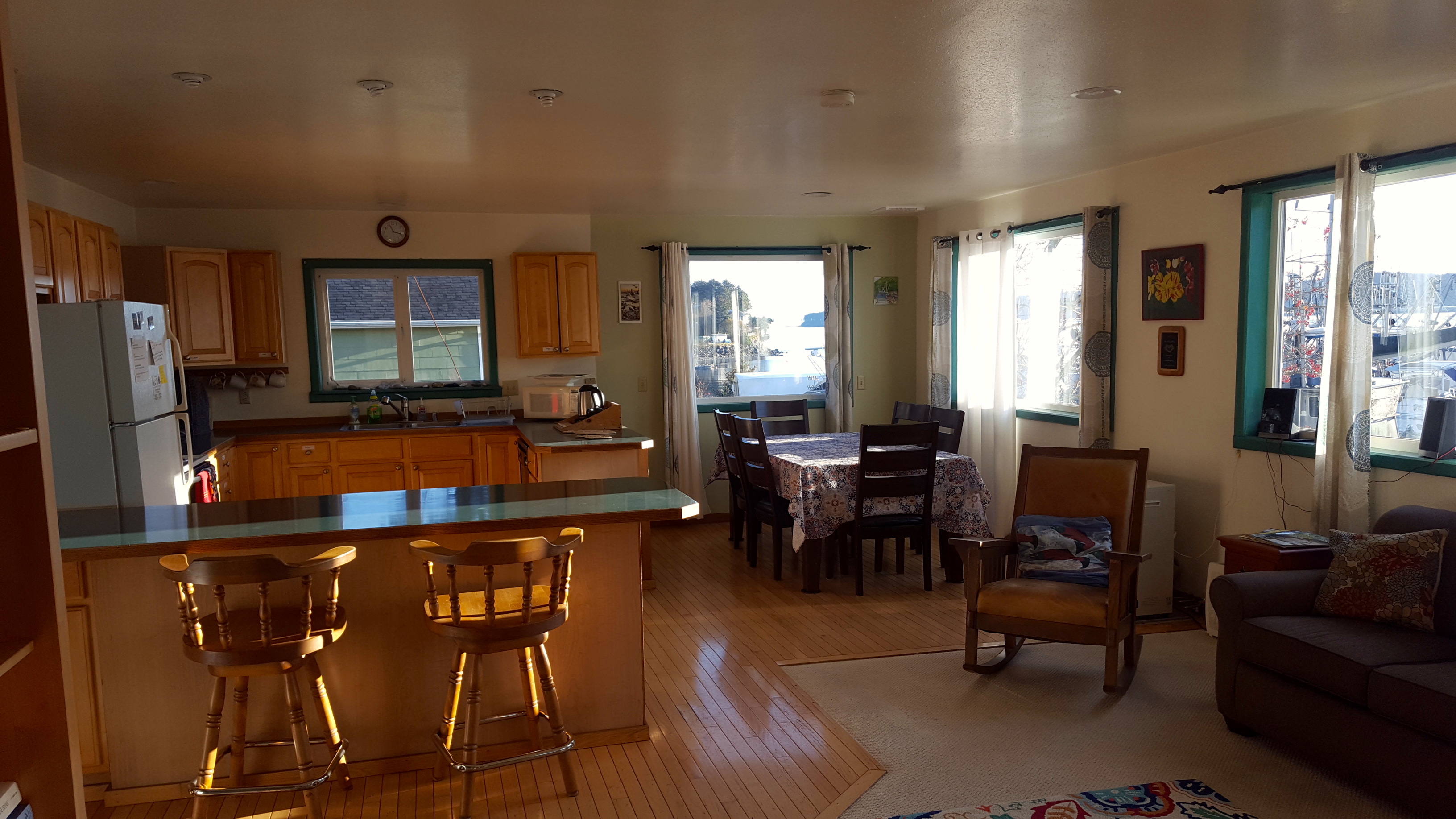 "KodiakCatch" Home, Ocean View of islands! Houses for Rent in Kodiak