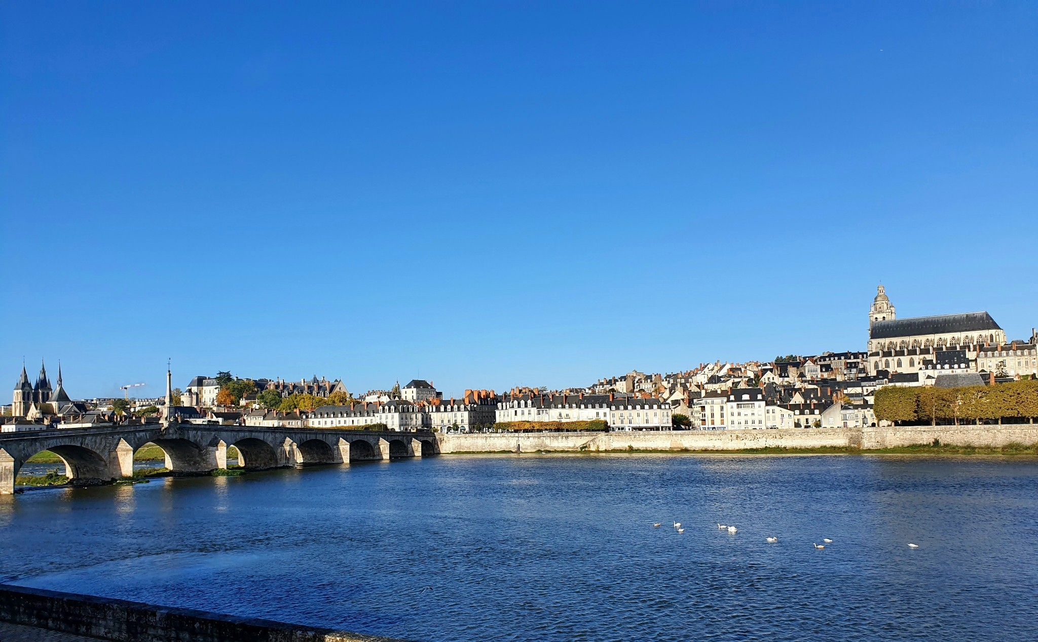 Jolie Duplex overlooking the Loire and castle