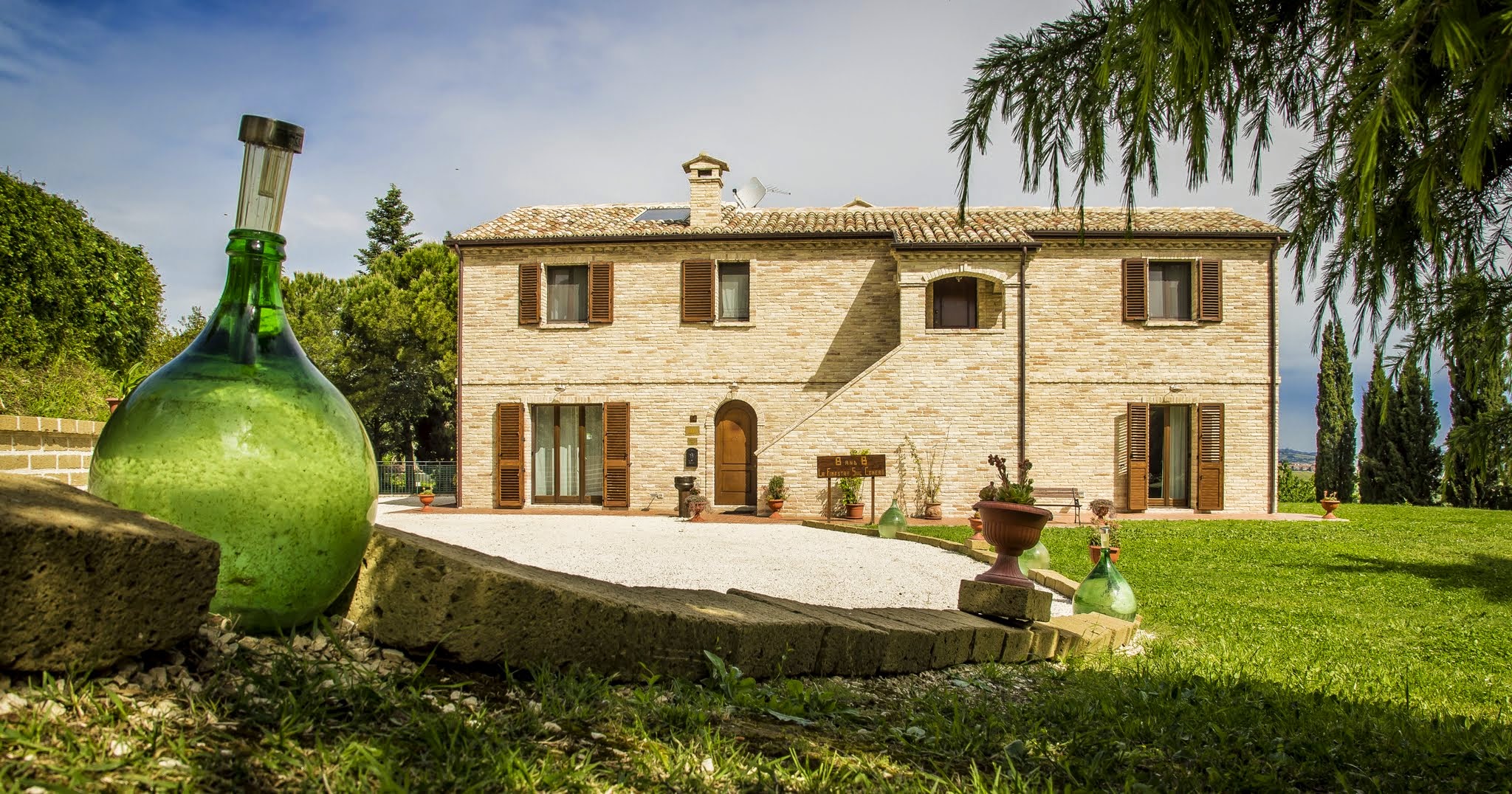 Suite in farmhouse in the green, 500m from the center