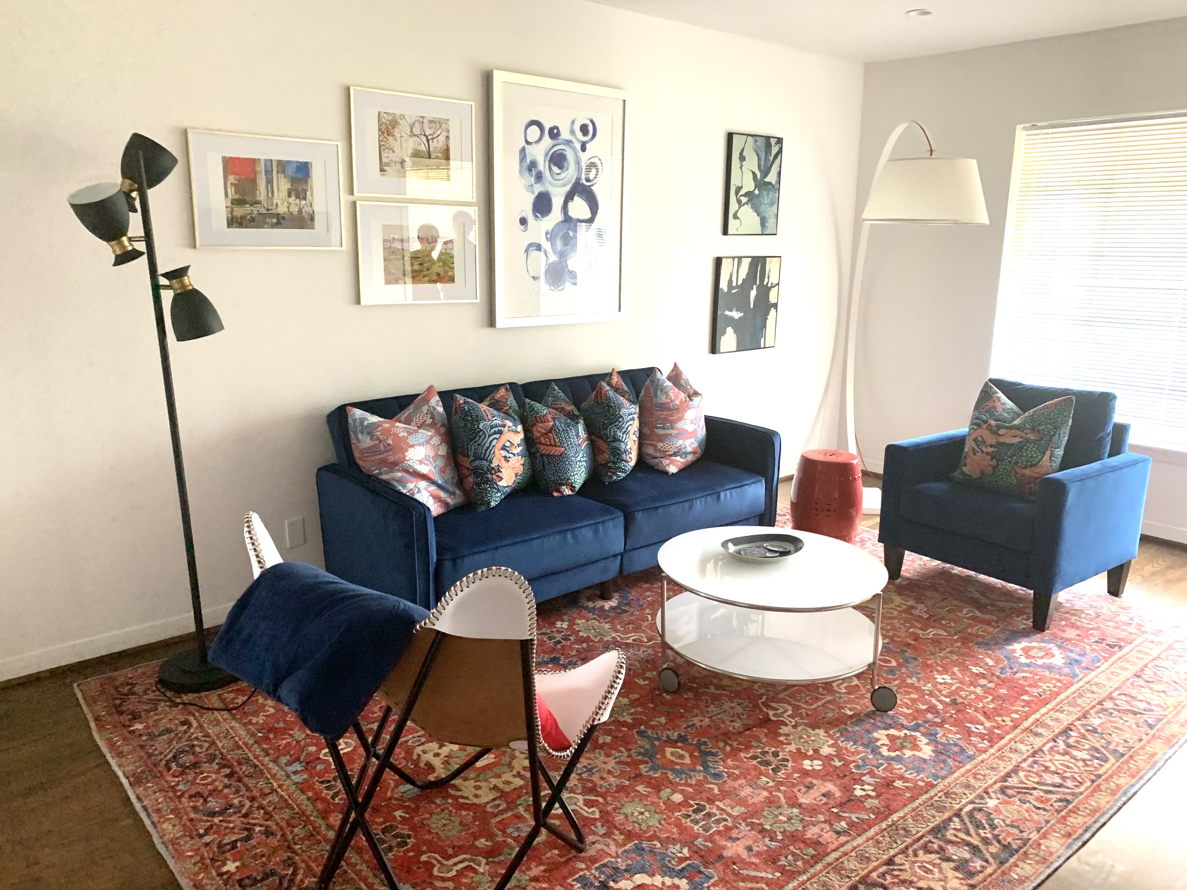Two (1BR/BA) apts, top floor, sleep 6, parking — rentals in District 14, Dallas