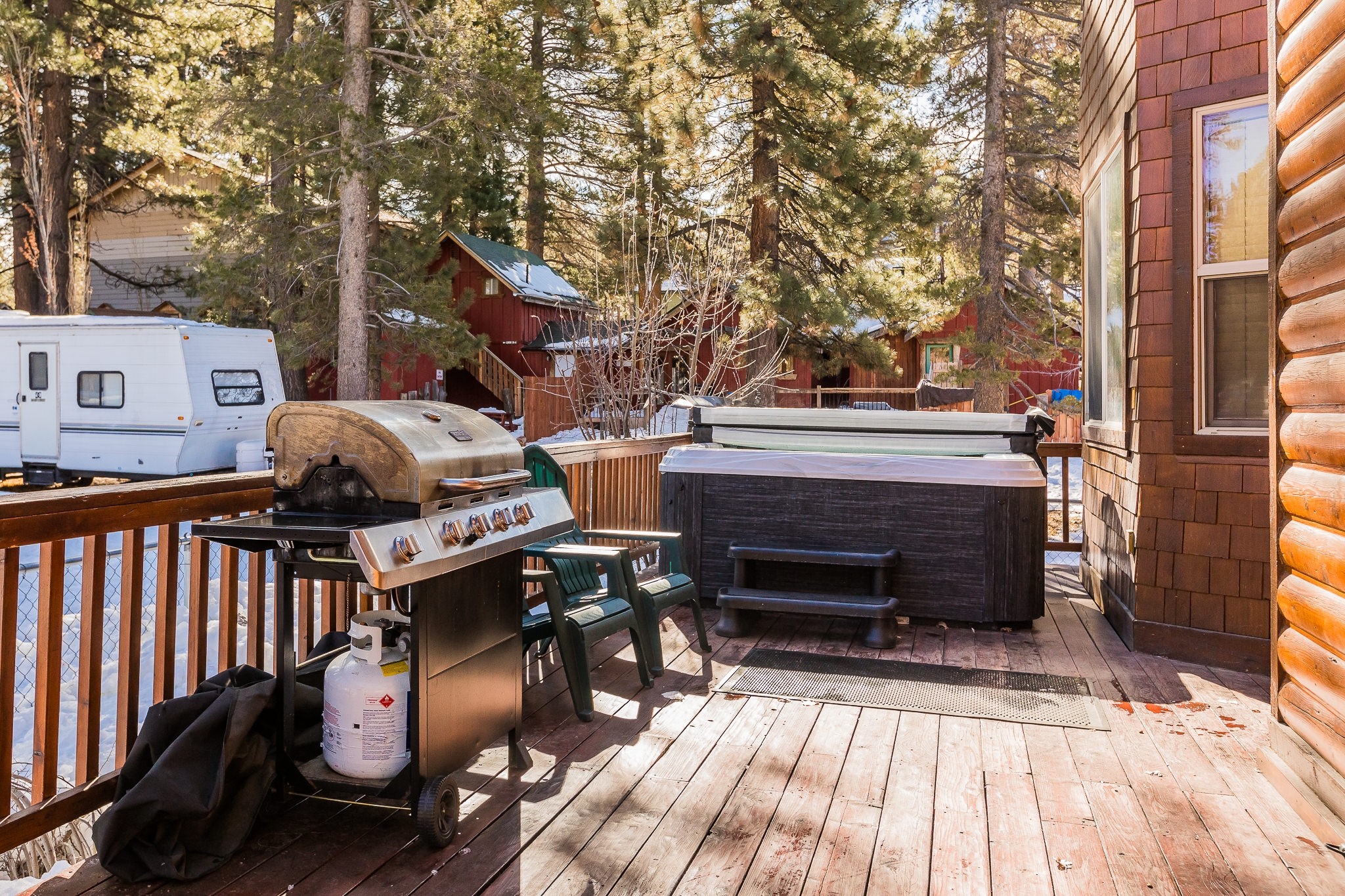 Modern log home premium decorated, great location Houses for Rent in