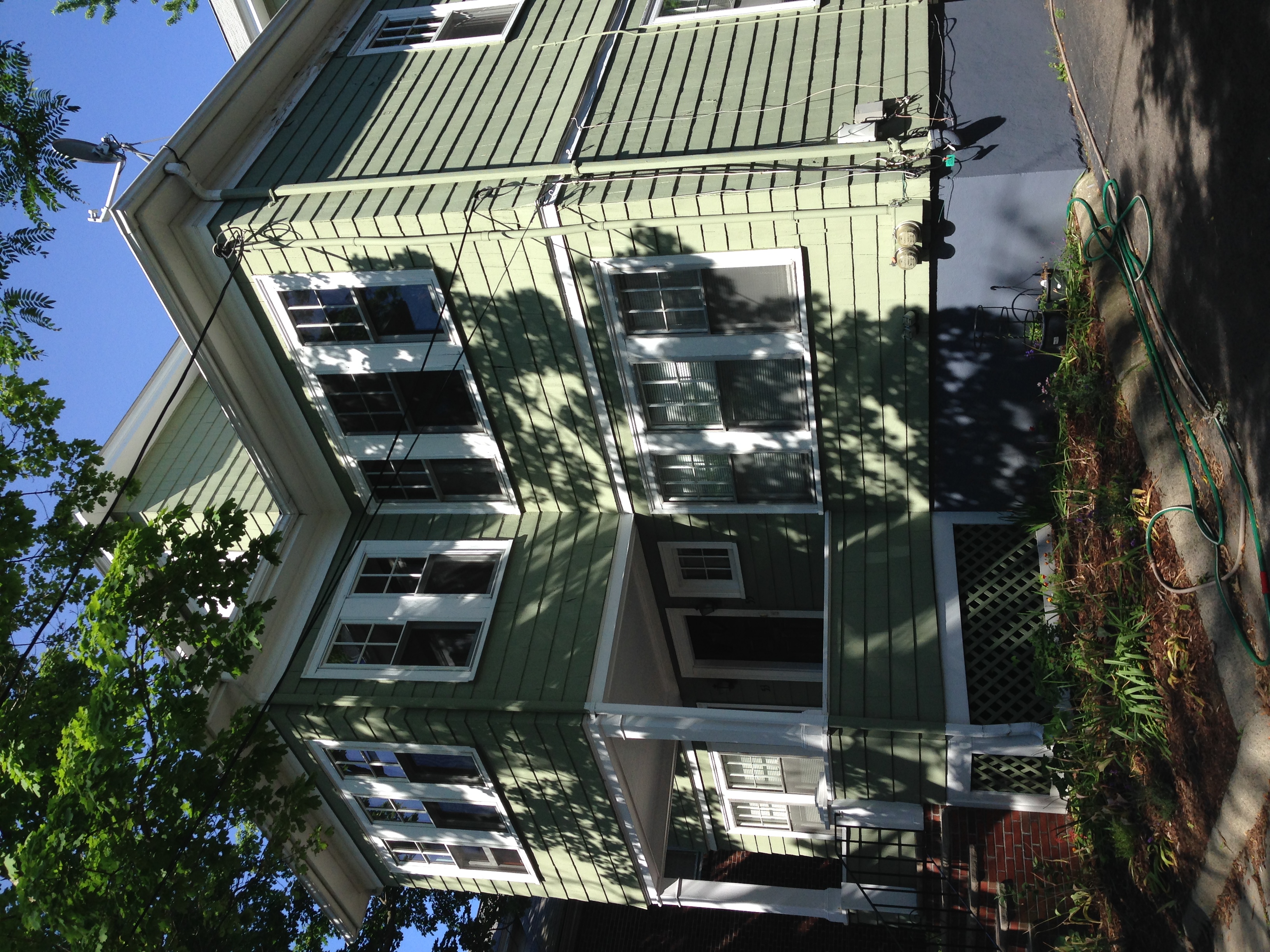 Steps away from Harvard, Inman Sq in Mid-Cambridge, Cambridge