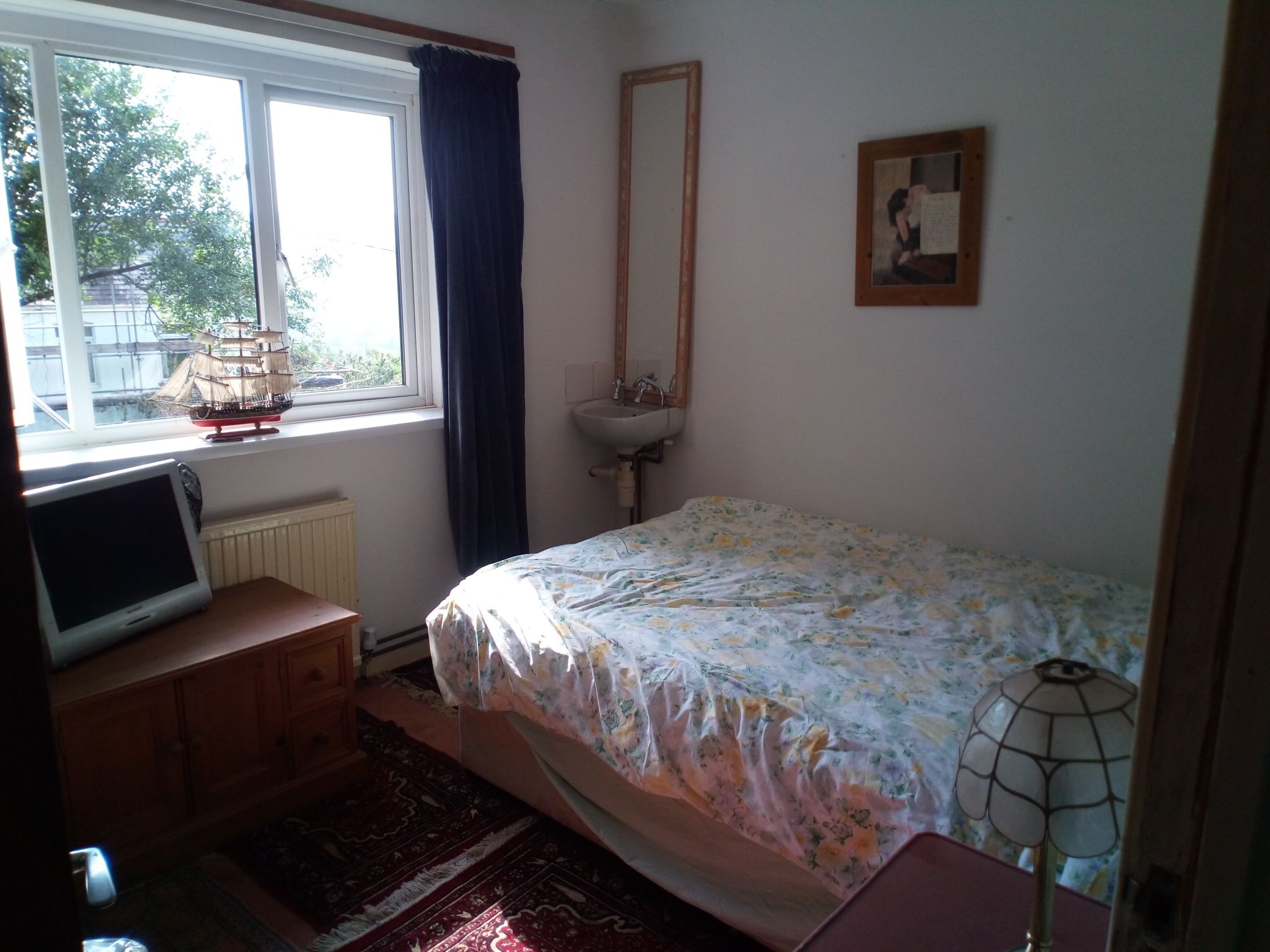 Homely hillside bungalow overlooking Welsh village Bungalows for Rent