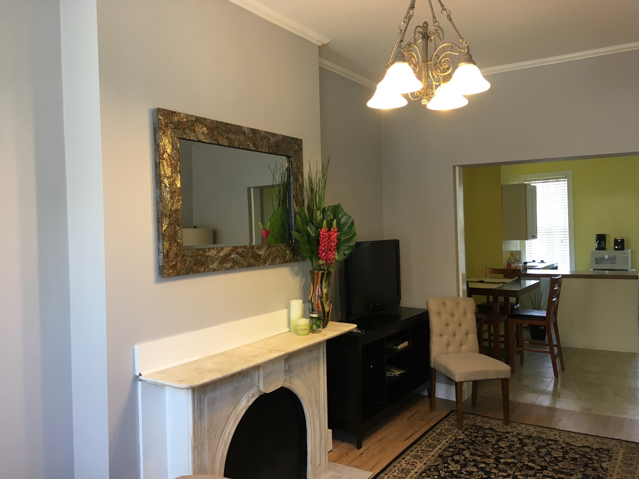 Freshly Renovated Studio close to T