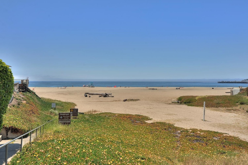 Castle Beach Retreat Houses for Rent in Santa Cruz, California