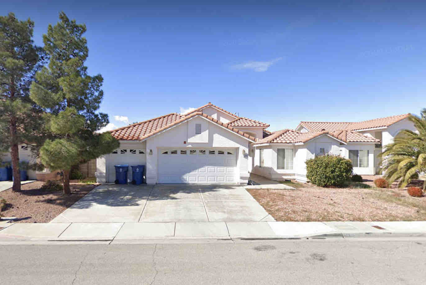 5 bedrooms house in heart of spring valley in Unincorporated Areas, Clark County Nv