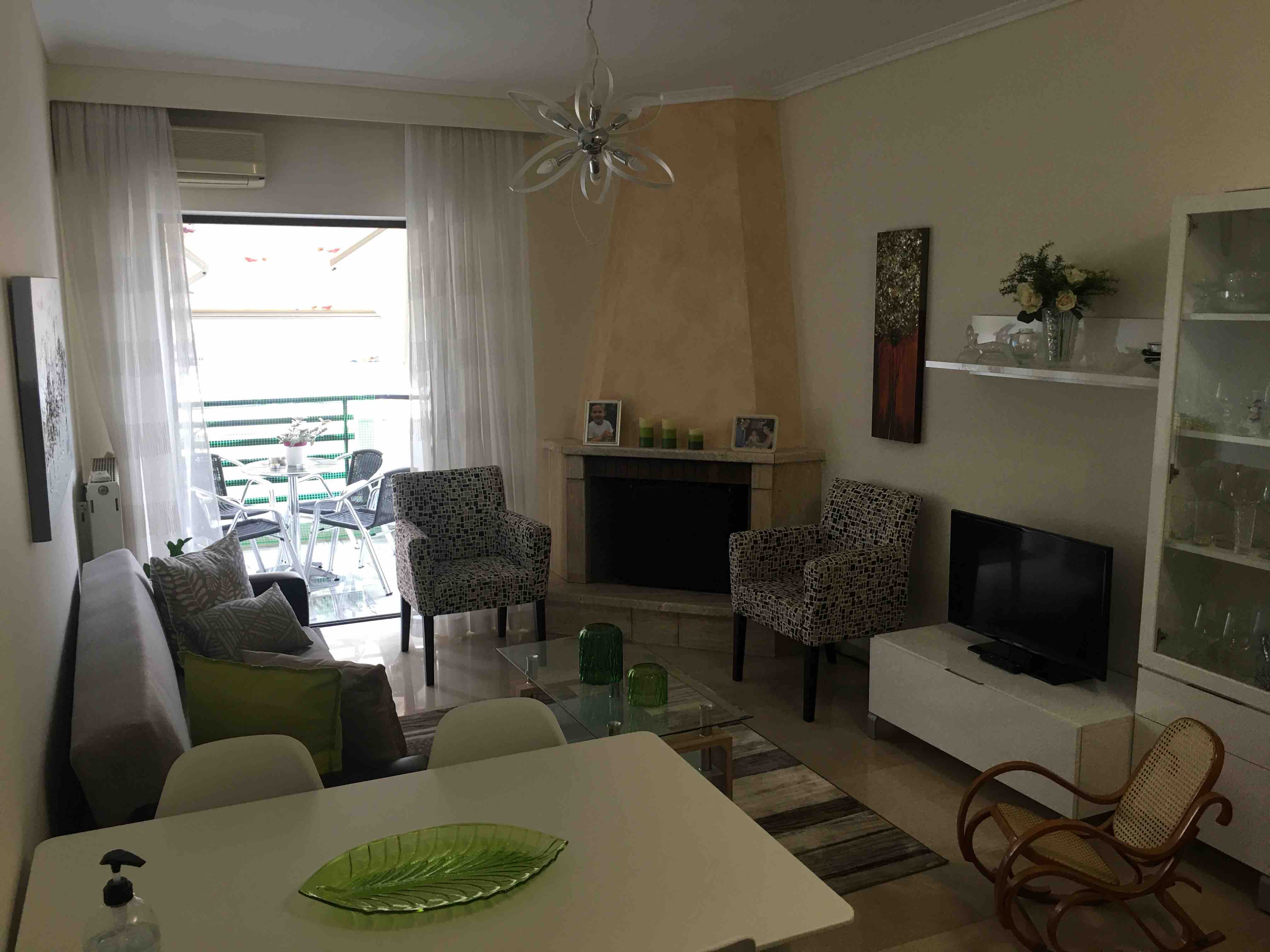 Small beautiful apartment in the center of Kalamaria