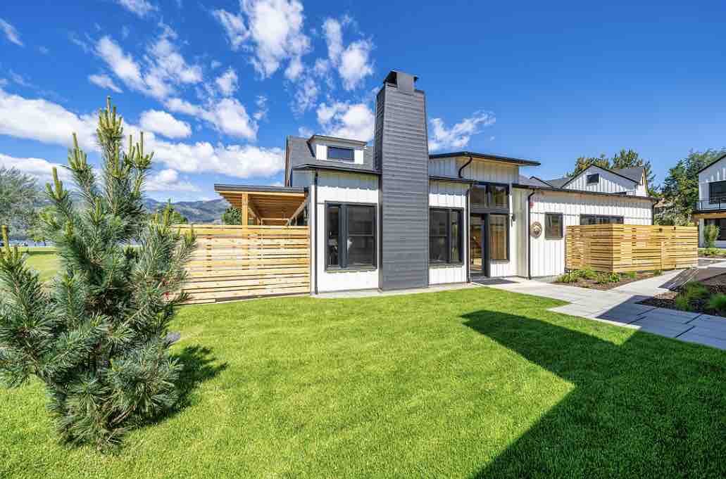 Stylish Wapato Point Home W/ Resort Access Townhouses for Rent in