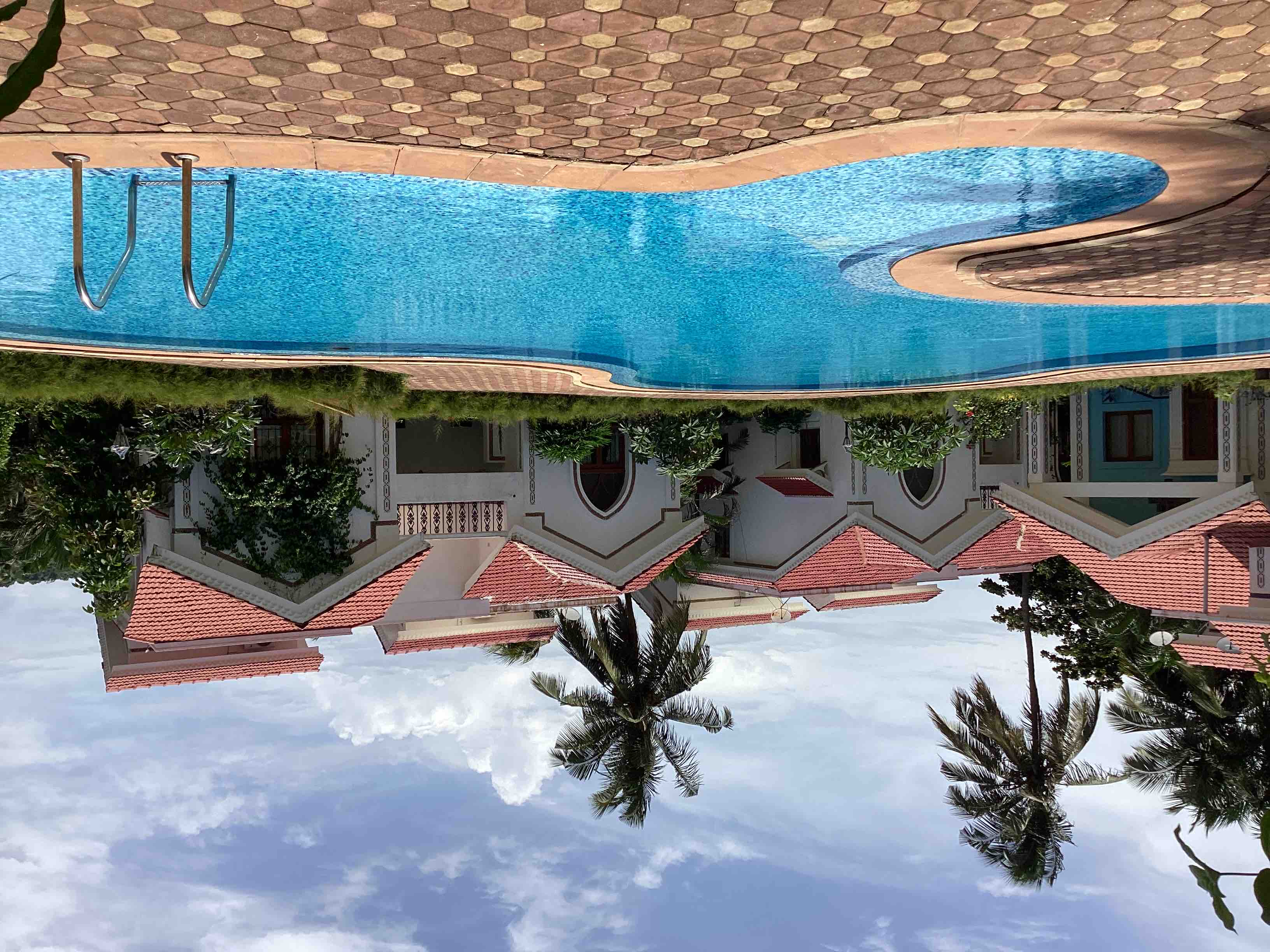 1BHK with pool, Wi-Fi, your home away from home