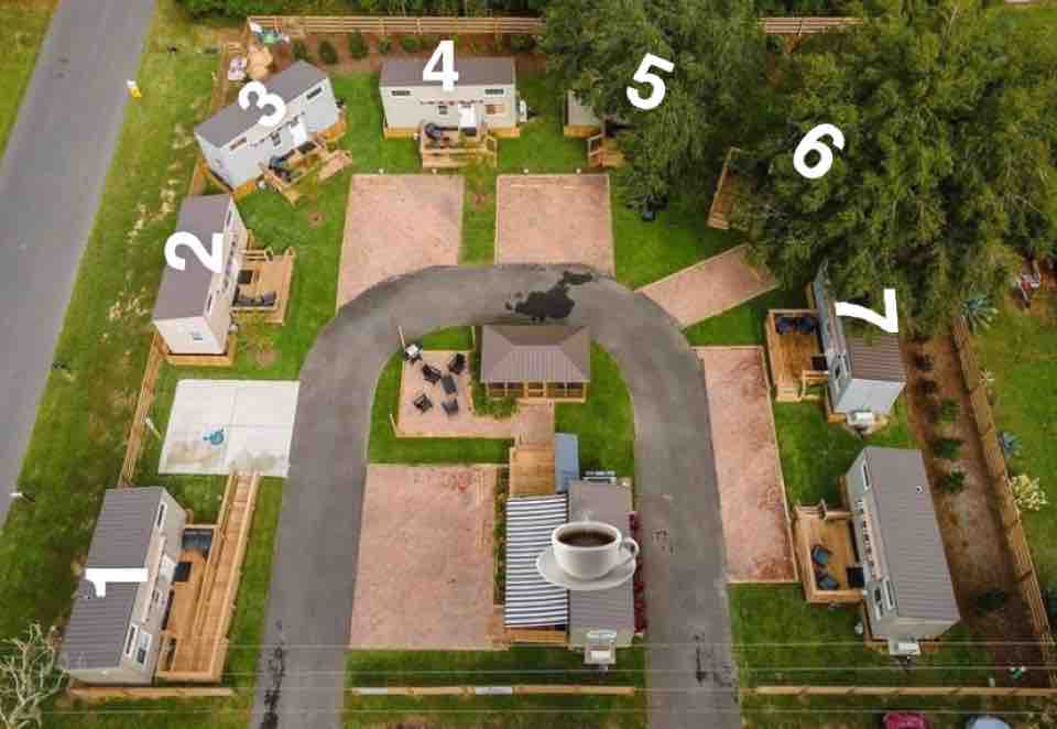 Unit 7 Homestead Tiny House Resort Williston Tiny houses for Rent in