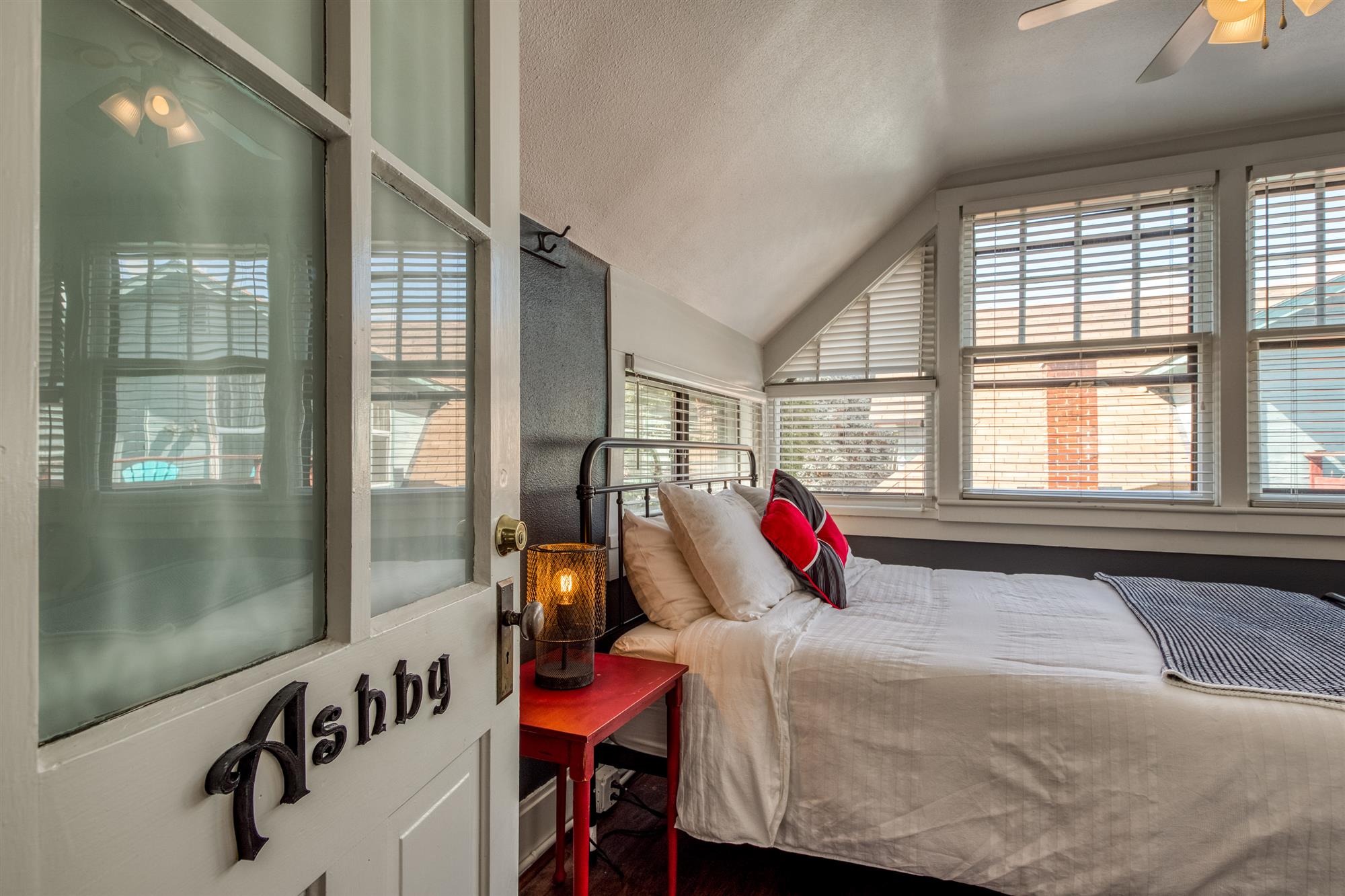 Franklin House, Boise 's 1st Bed & Beer, "Ashby" Airbnb