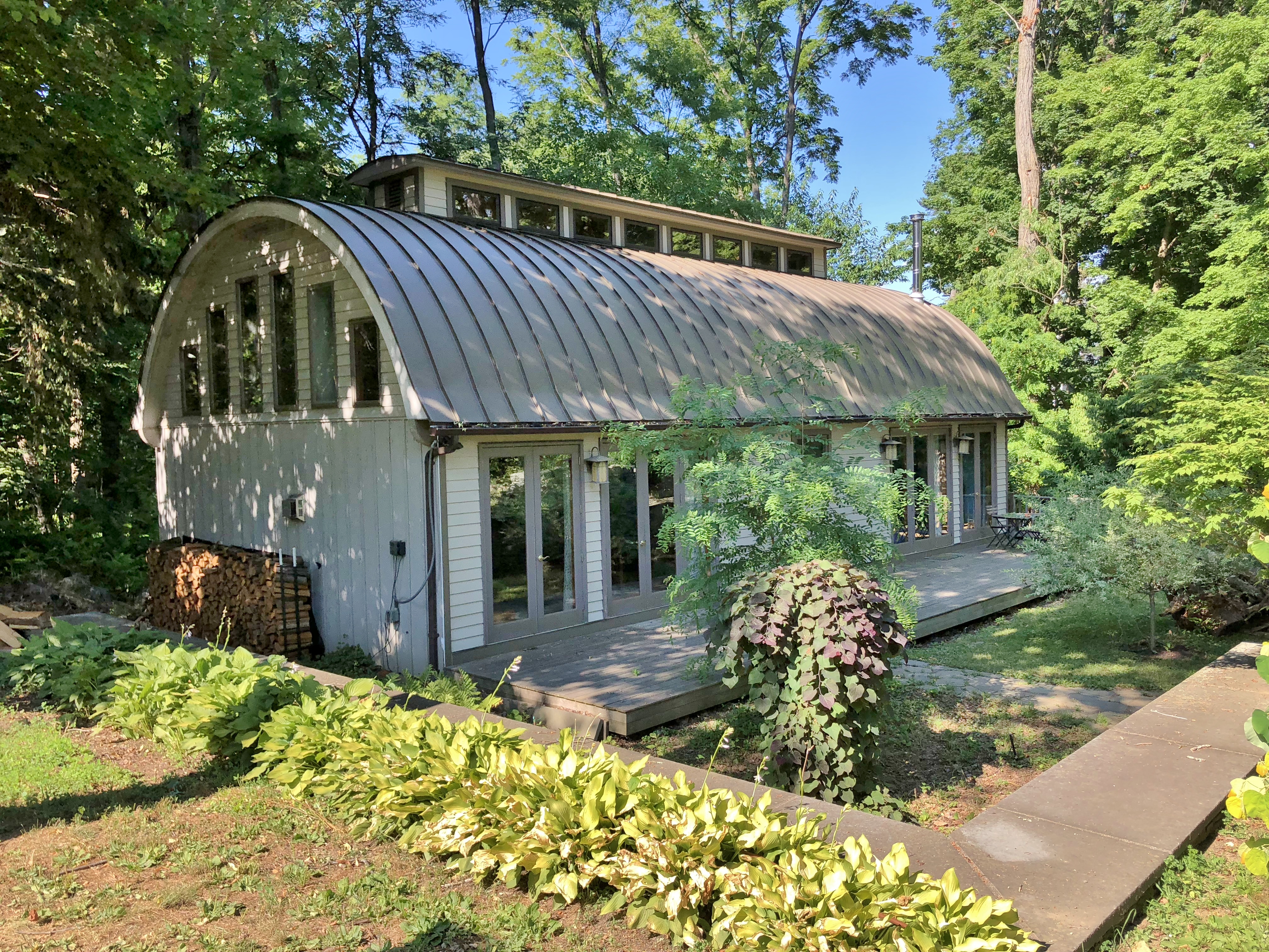 Extra Large Rhinebeck Village Guest House