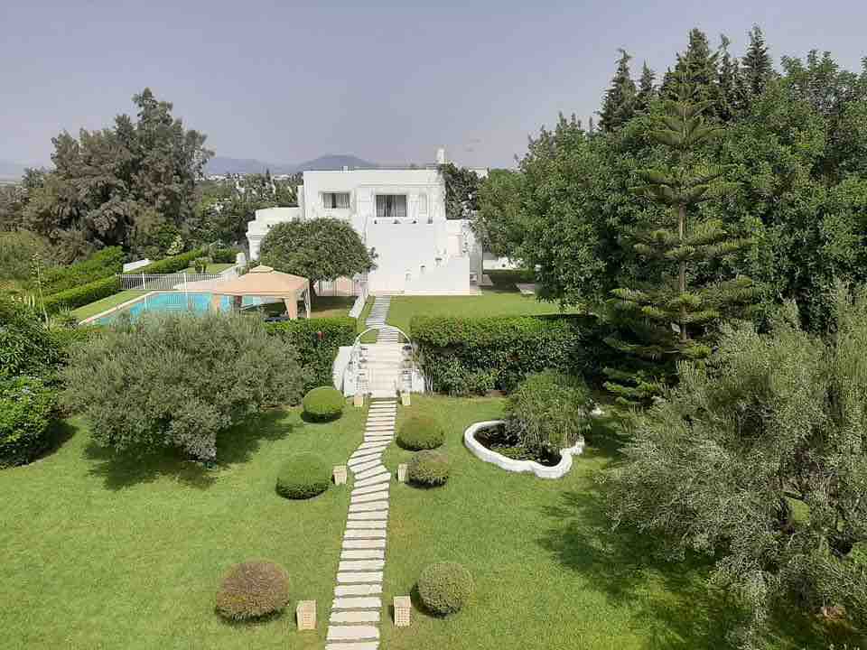 Quiet & Relaxing 7 Bedroom Compound With Big Pool