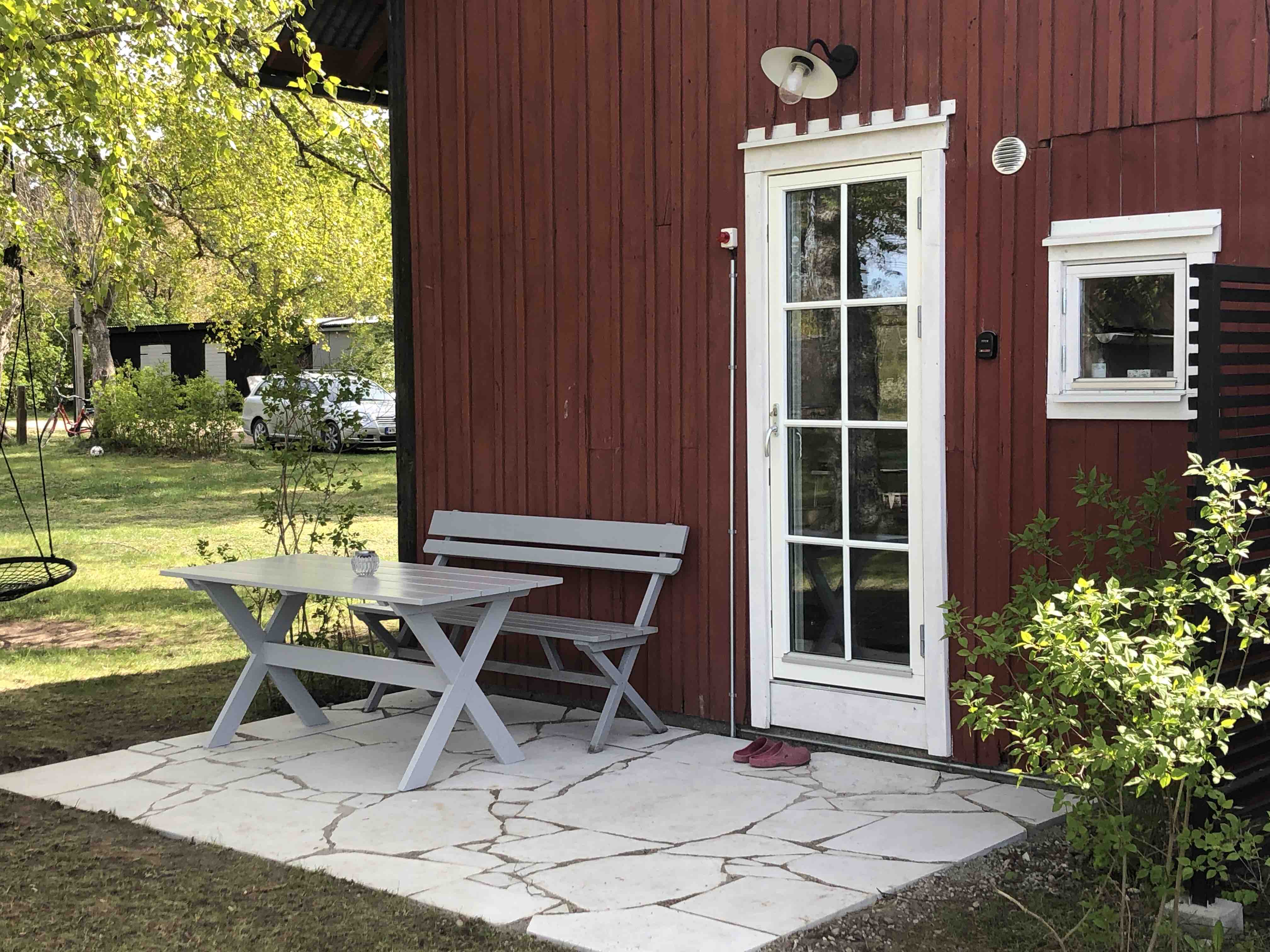 Charming small apartment in garden house! Cottages for Rent in Visby