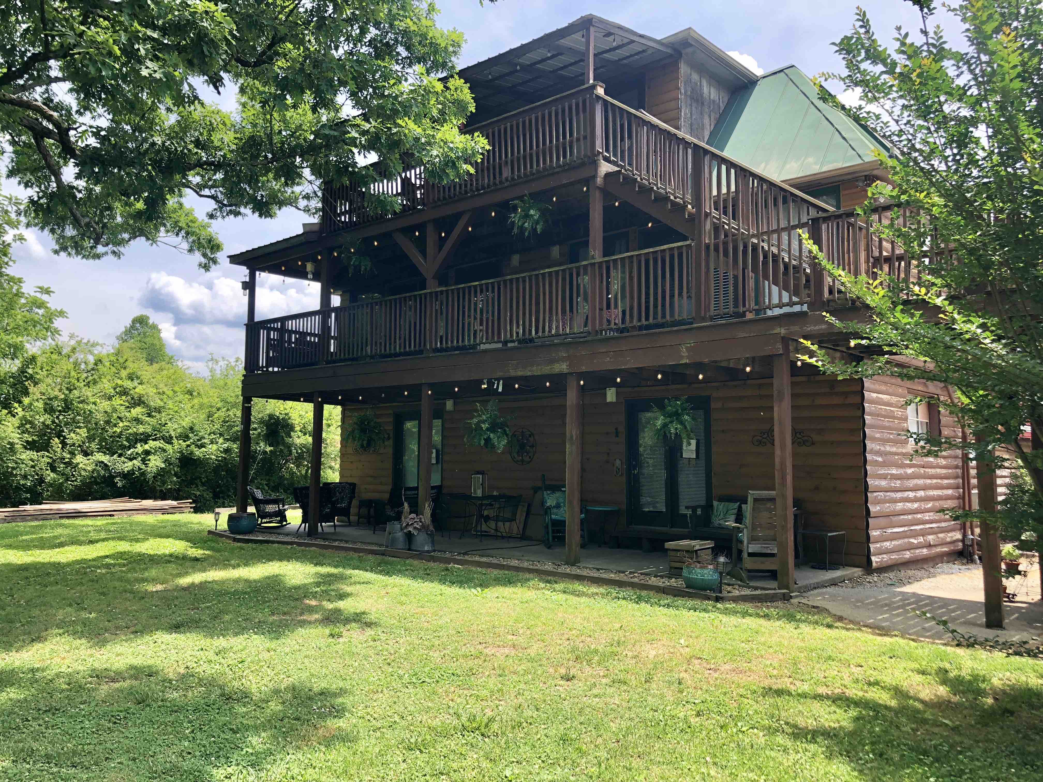 River Retreat in the Smokies! Apartments for Rent in Townsend