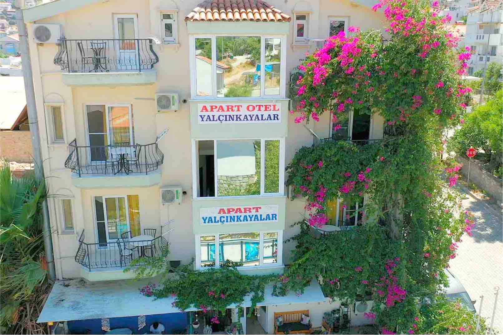 Datça merkezde havuzlu apart otel Datça şehrinde Kiralık Apartman