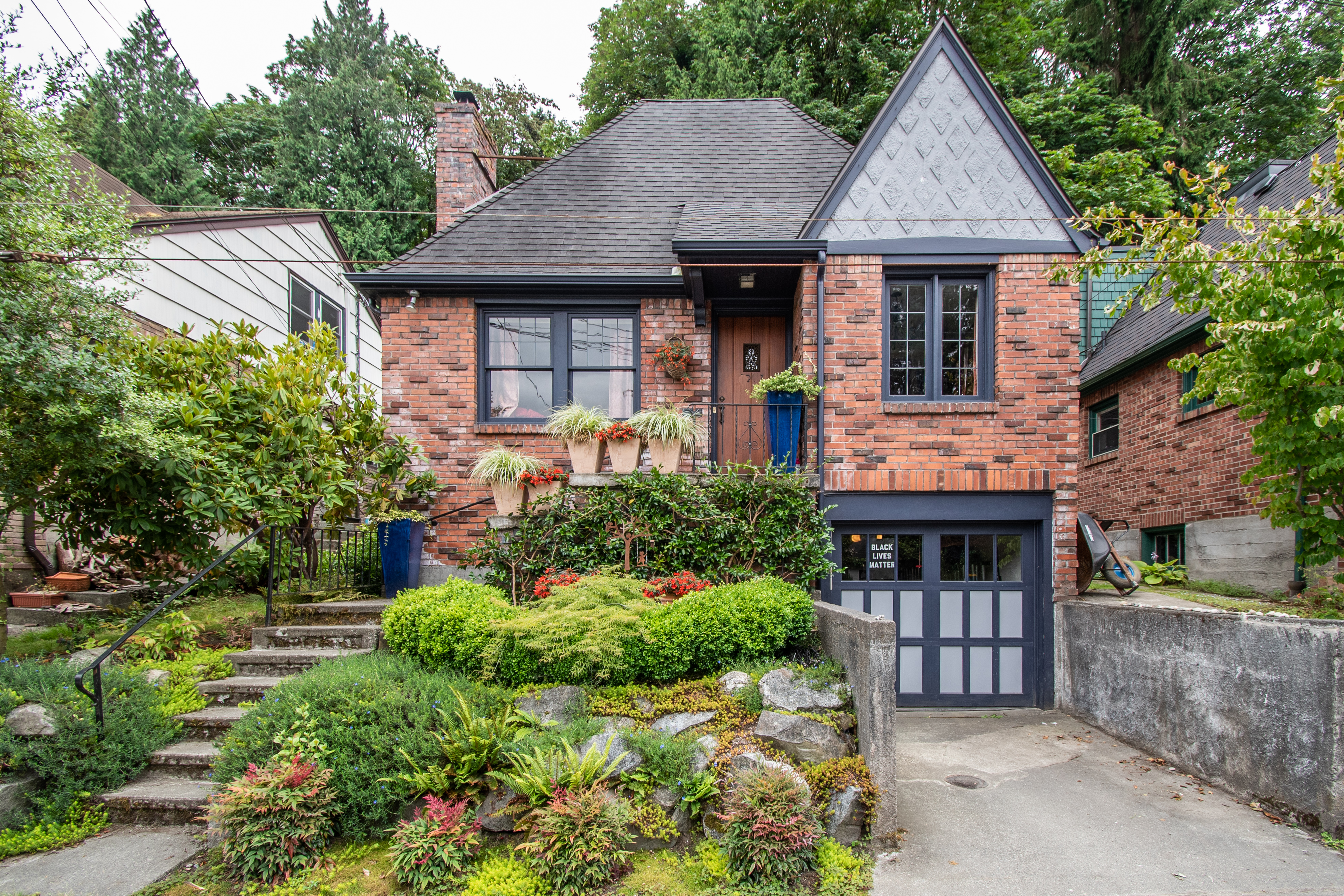 Charming, Private 2 Bed Montlake Suite w/ Parking