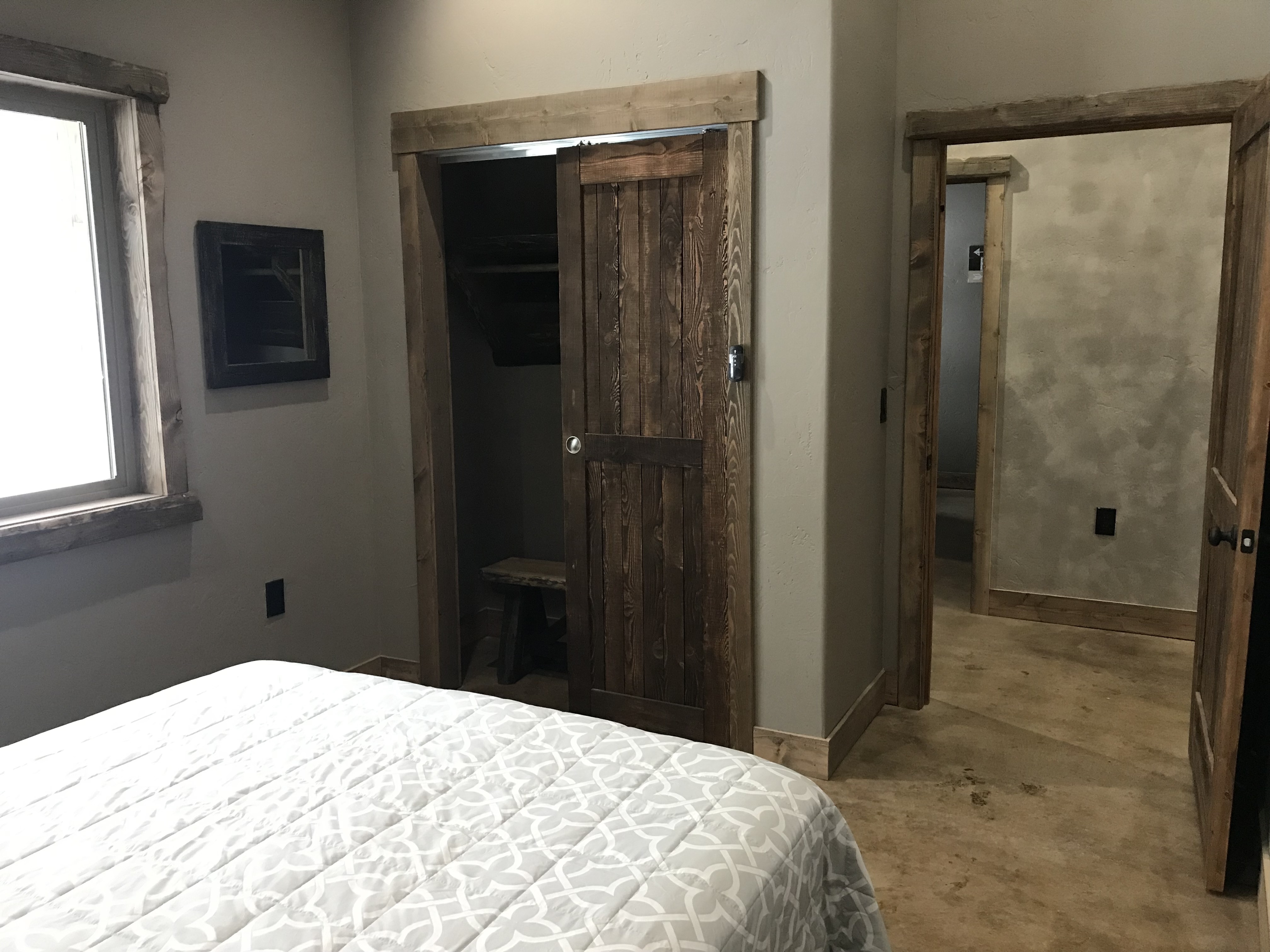Rustic Condos/ Building 338- Unit #2- 7 MI TO GNP