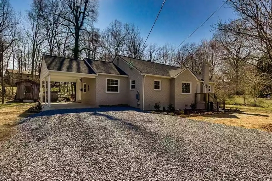 Cammy's Cottage (downtown Asheboro) Houses for Rent in Asheboro