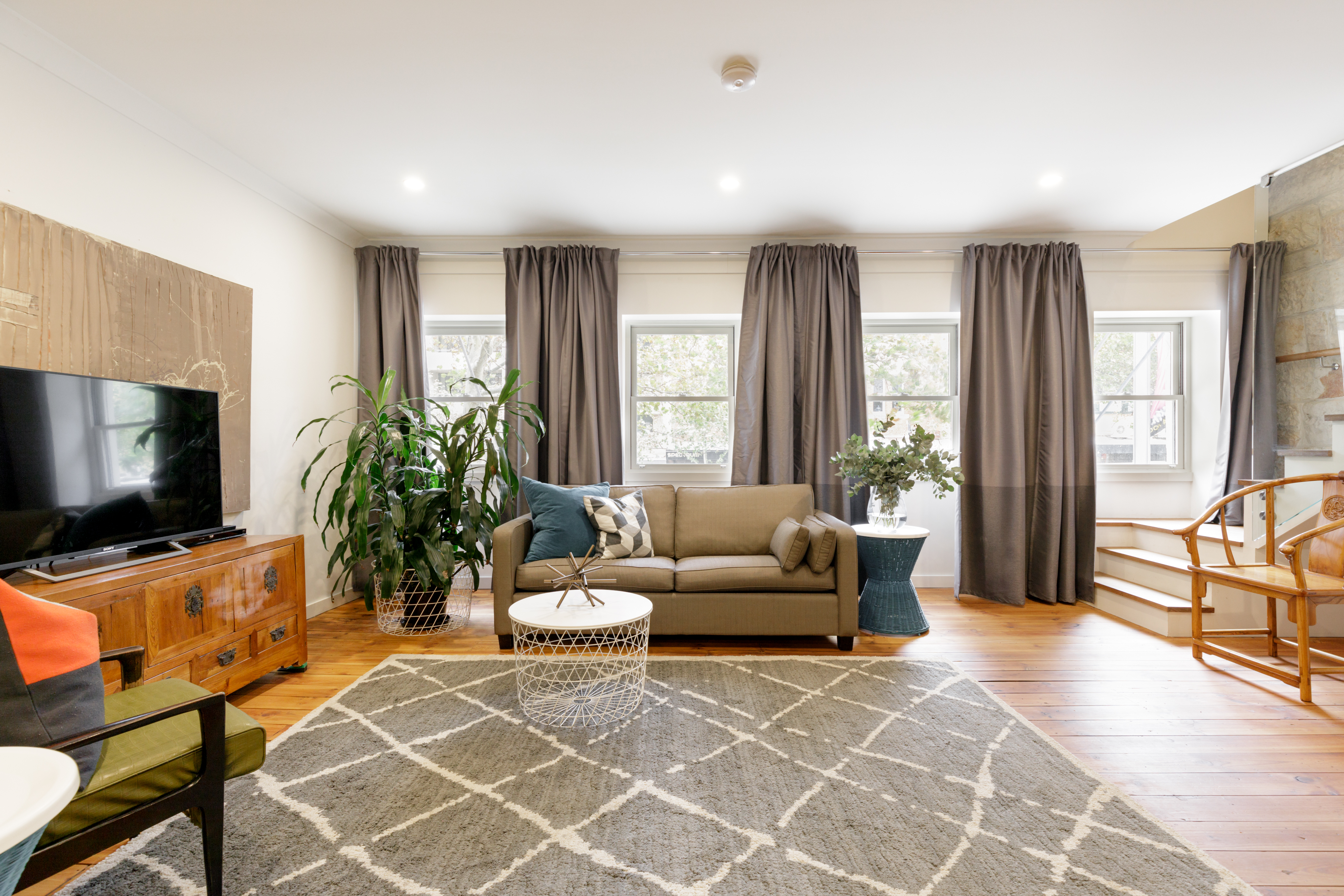 A1 Fantastic Apartment, Minutes from City Parking Included