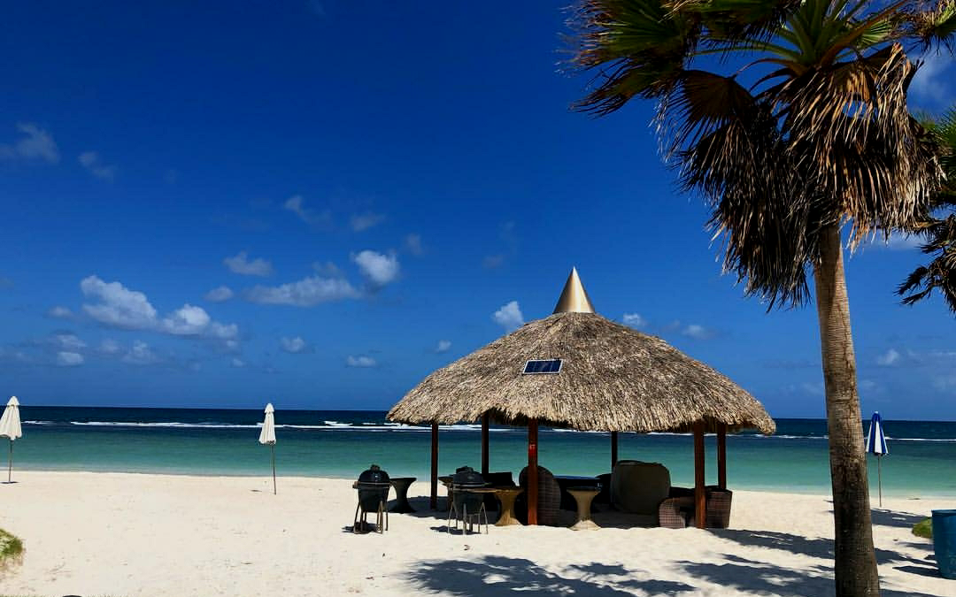 Playa Escondida, Paradise in Colón/private beach Condominiums for