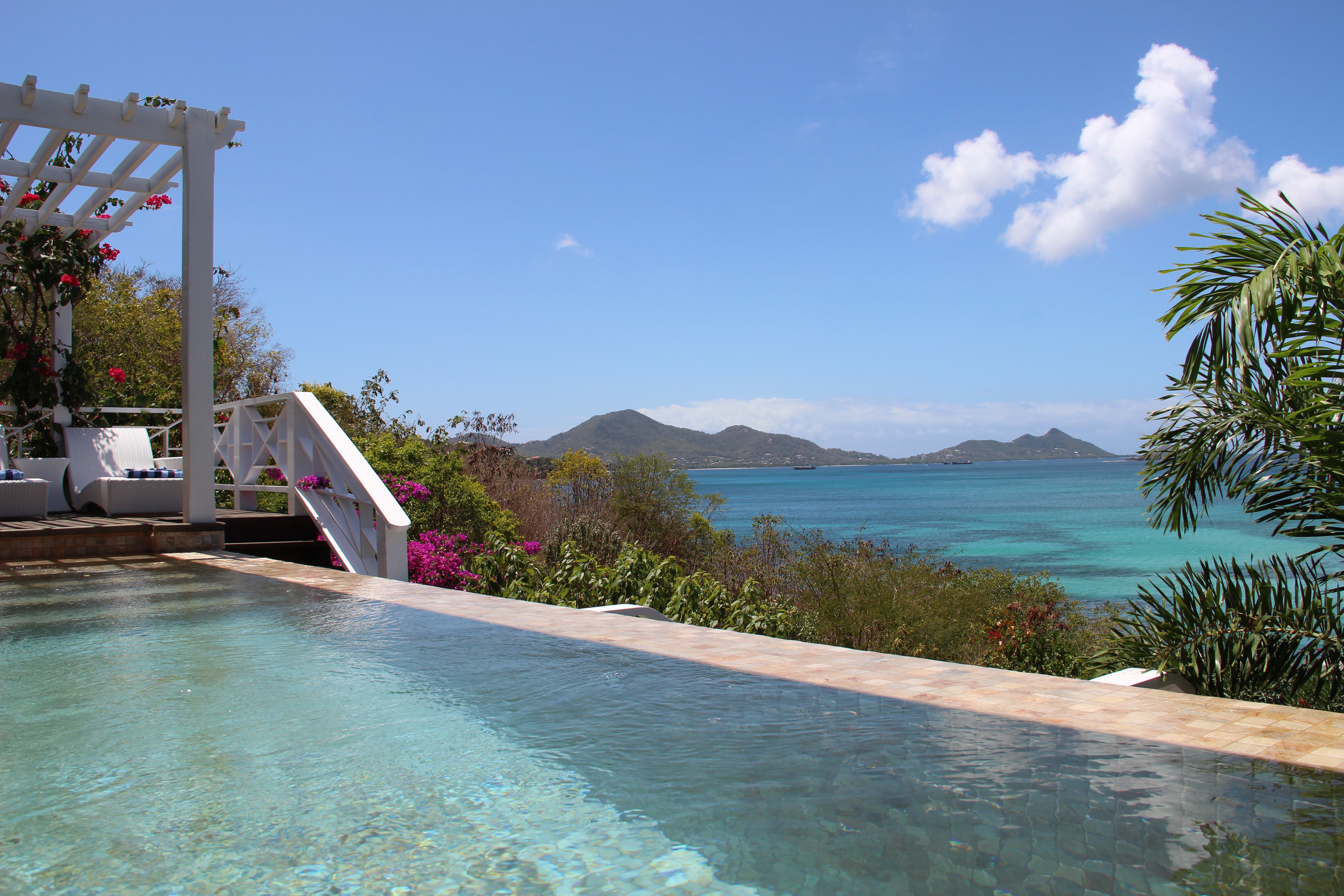 Villa La Pagerie – Beachfront Caribbean Living