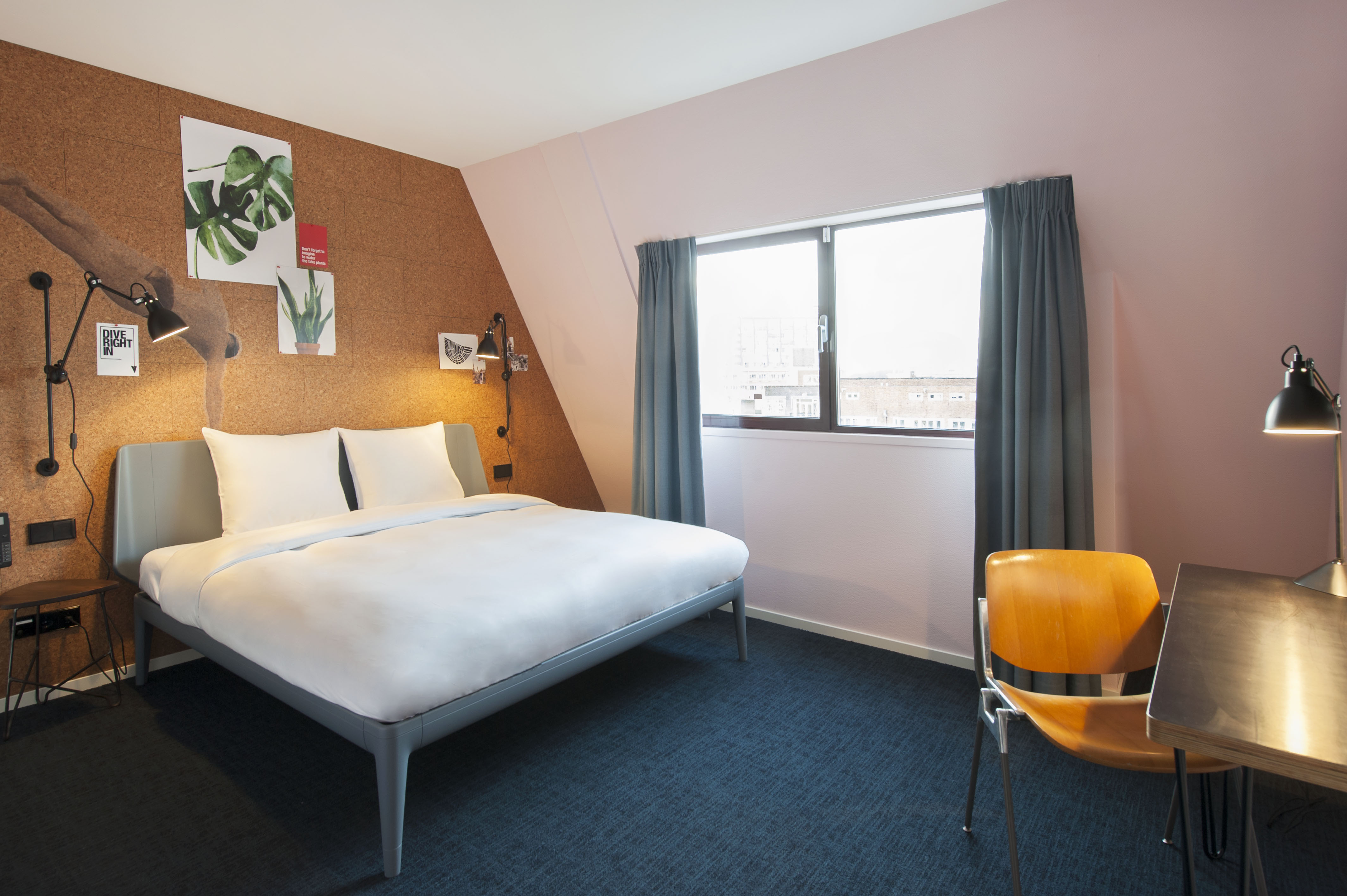 Eco-friendly Double Room + Parking — Amsterdam stay