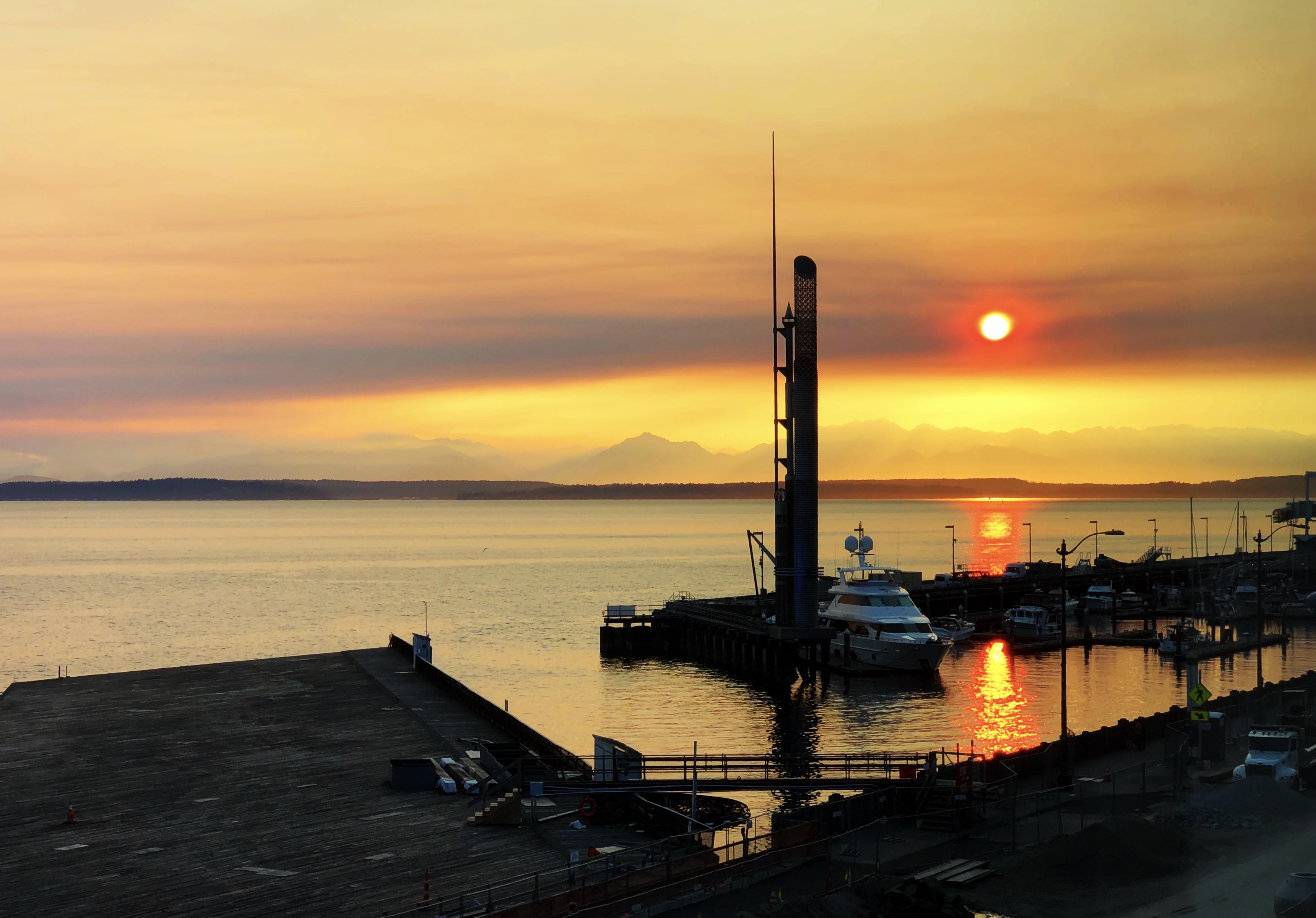 Seattle Waterfront Condo close to Pike Market