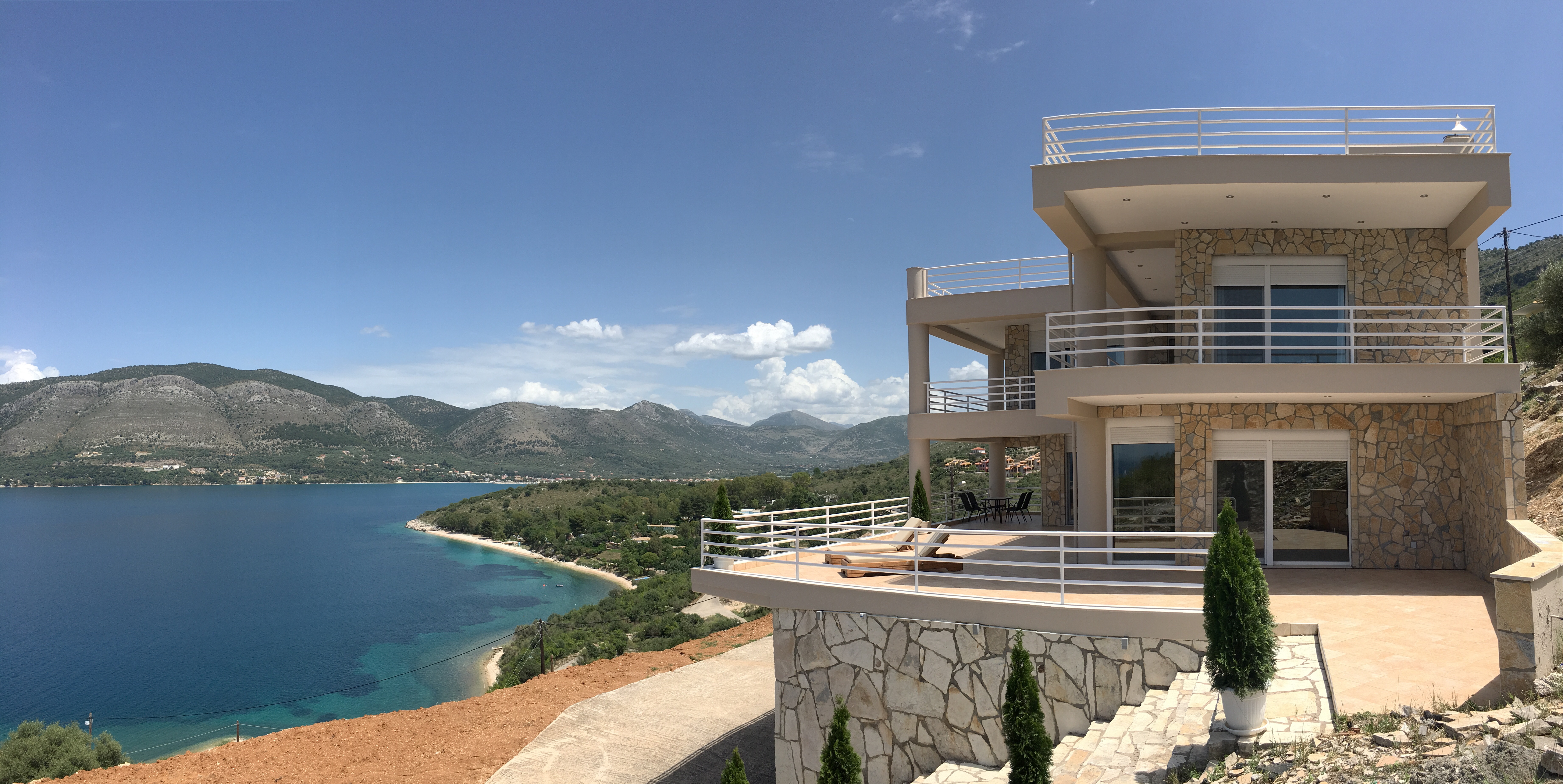 Ionion exclusive villa