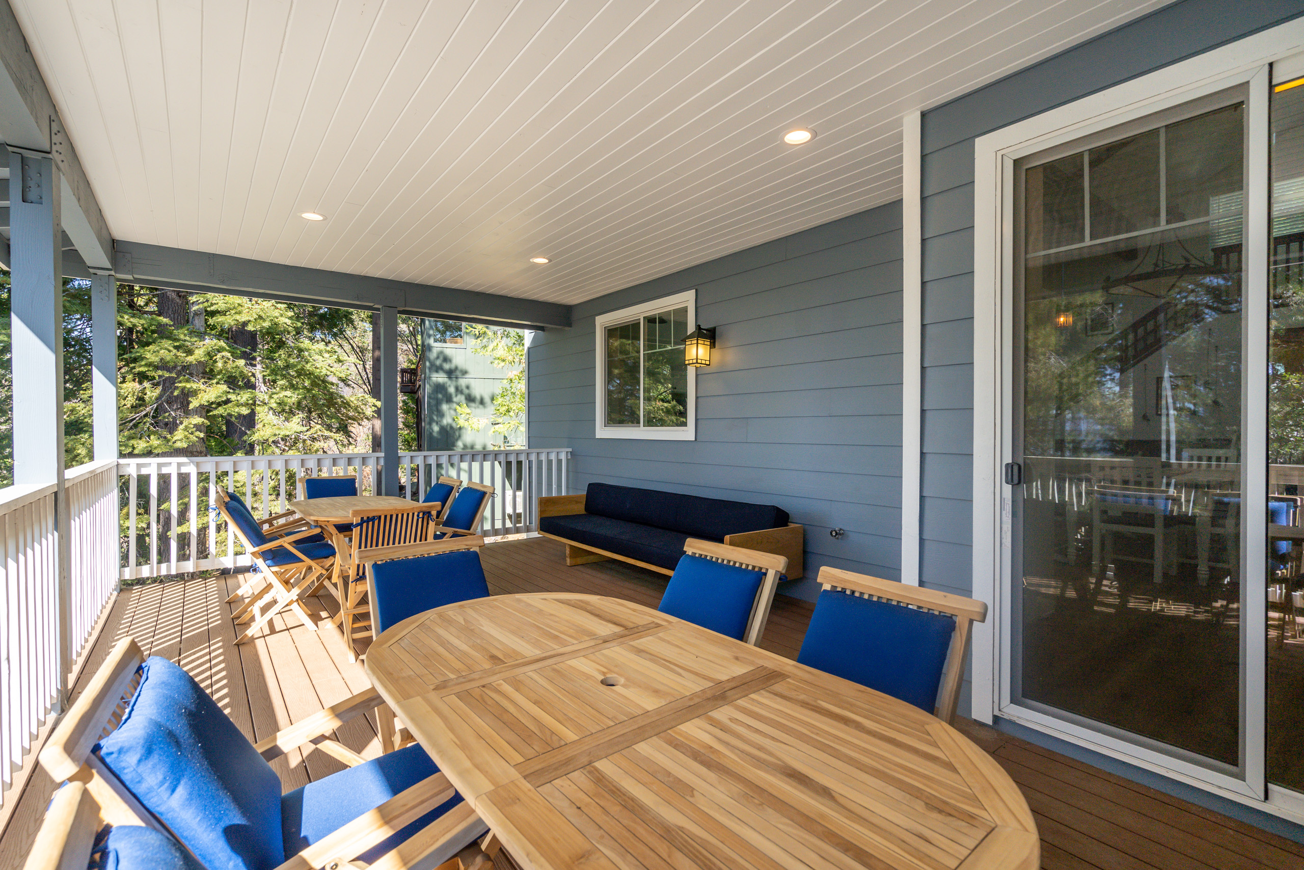 El Capitan Loft, Inside Park Gates. Houses for Rent in Wawona