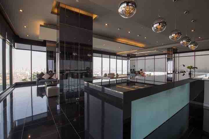 Sky Pool Netshink Apartment 1028