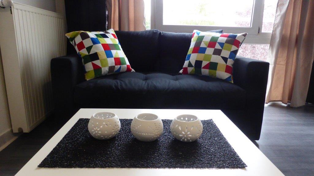 Nearby CHR Bel Air modern studio with balcony
