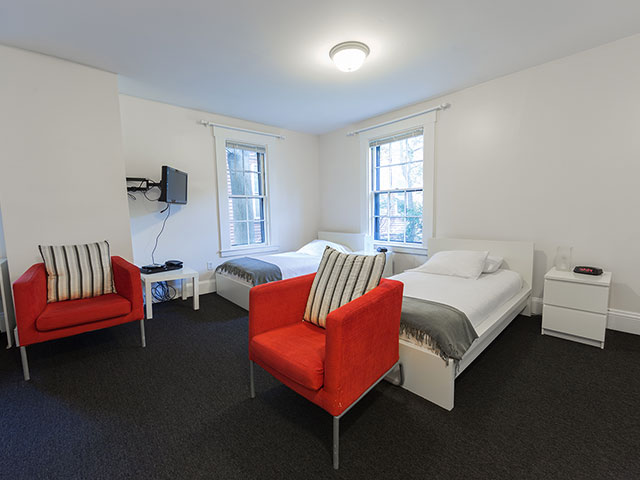Room For Two Short Walk To Harvard (RM 11) in Riverside, Cambridge