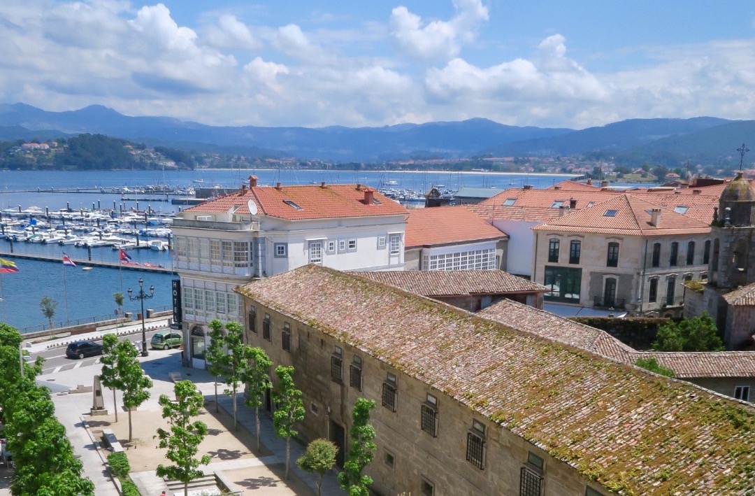 Flat with views. Baiona centro playa. 6 people
