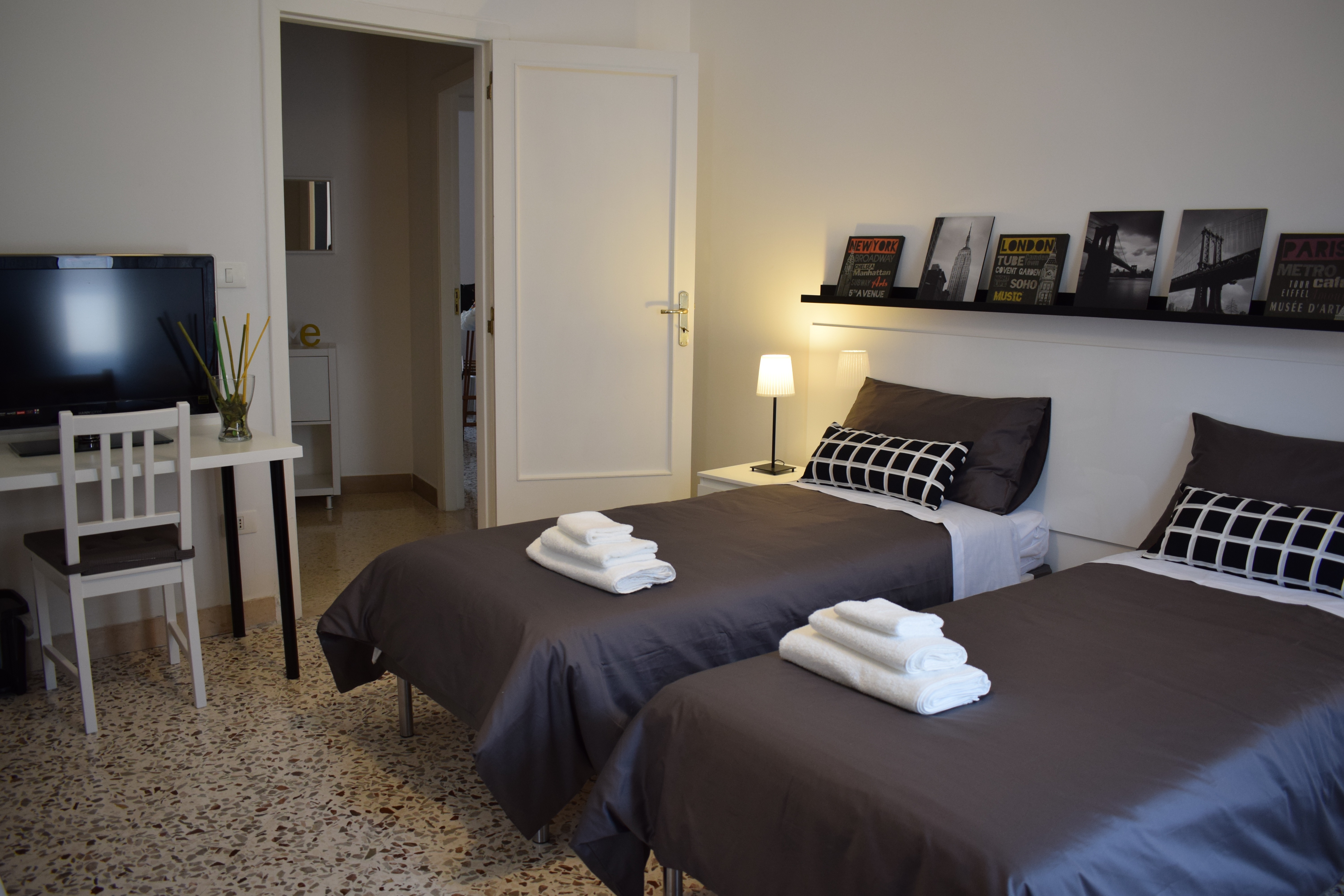 Helio S Guesthouse In Salerno Apartments For Rent In Salerno