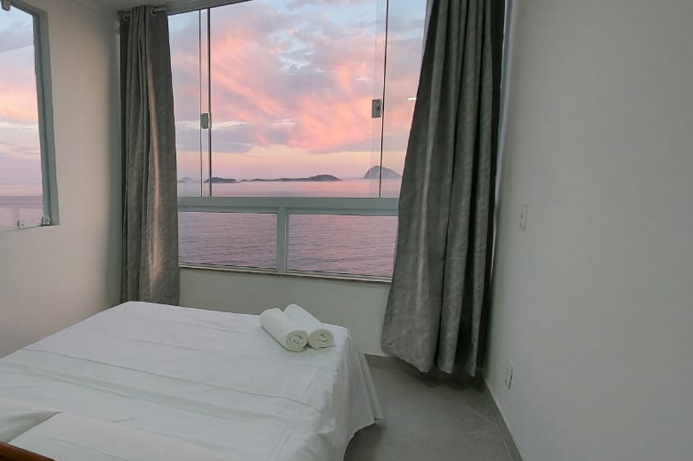 Casa com vista para o mar e perto das praias.