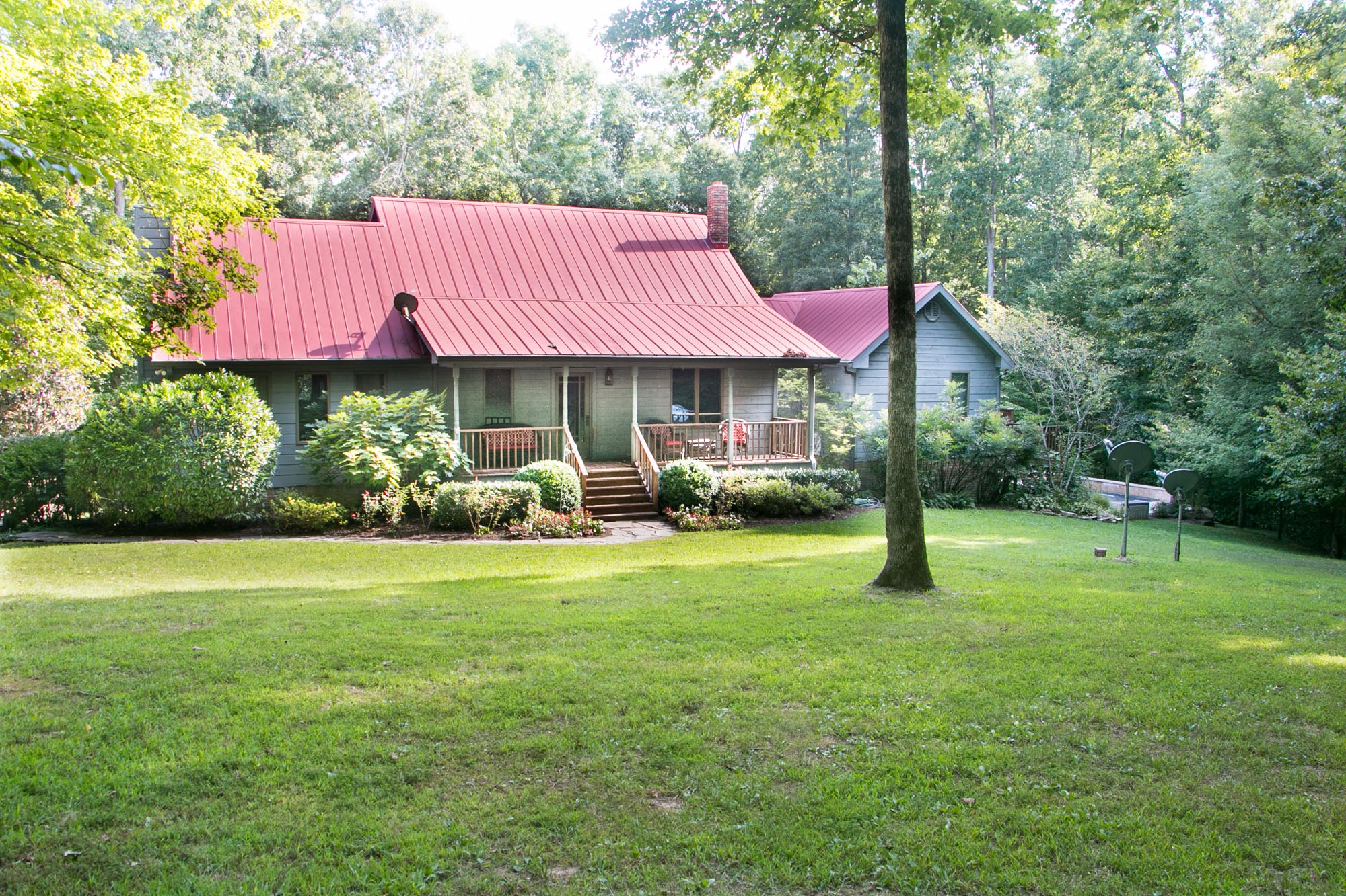 Secluded Home with Fireplace and In Ground Pool! Houses for Rent in