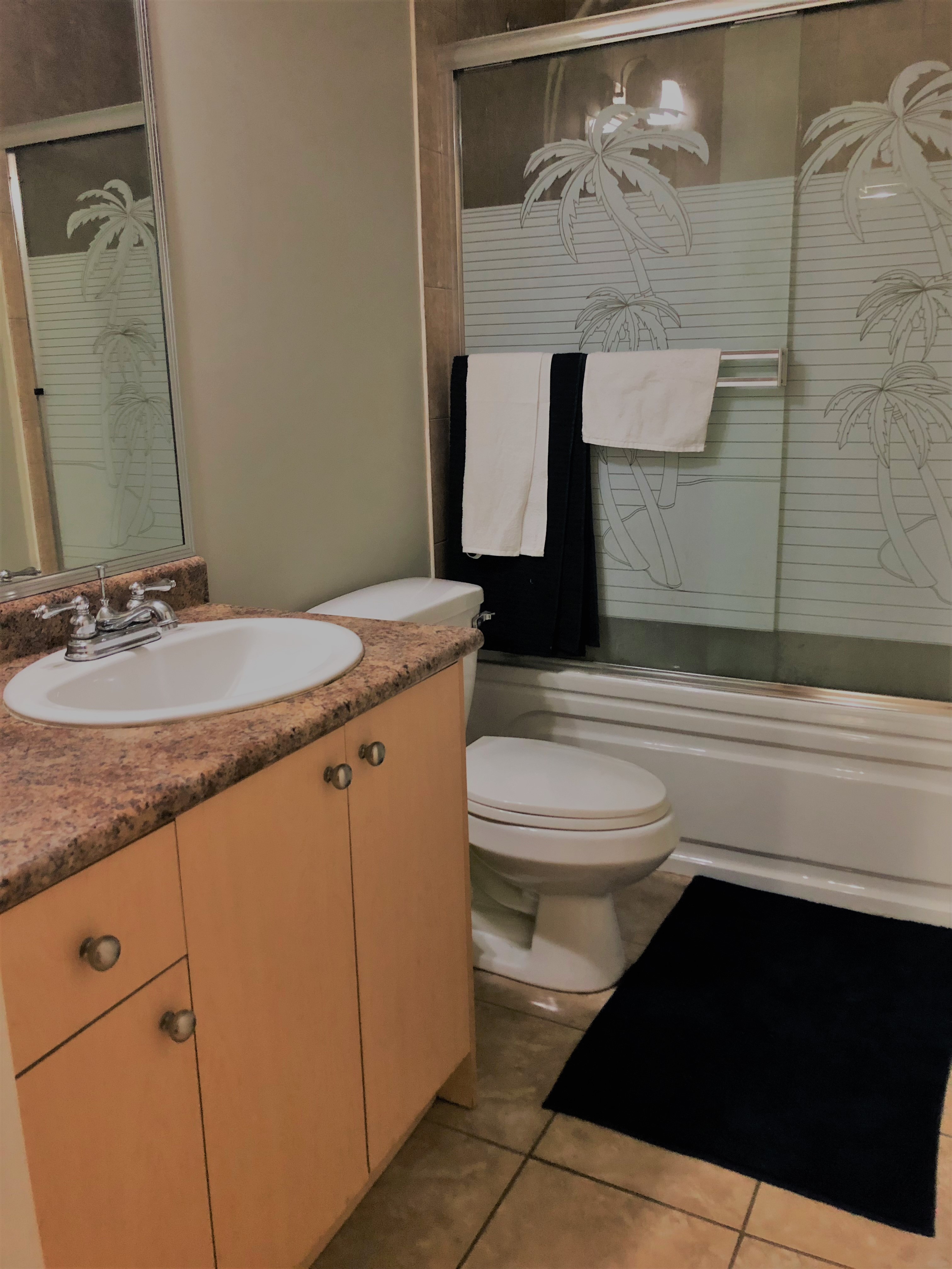 Pleasant 2-Bedroom Suite Close to Transit - Guest suites ...