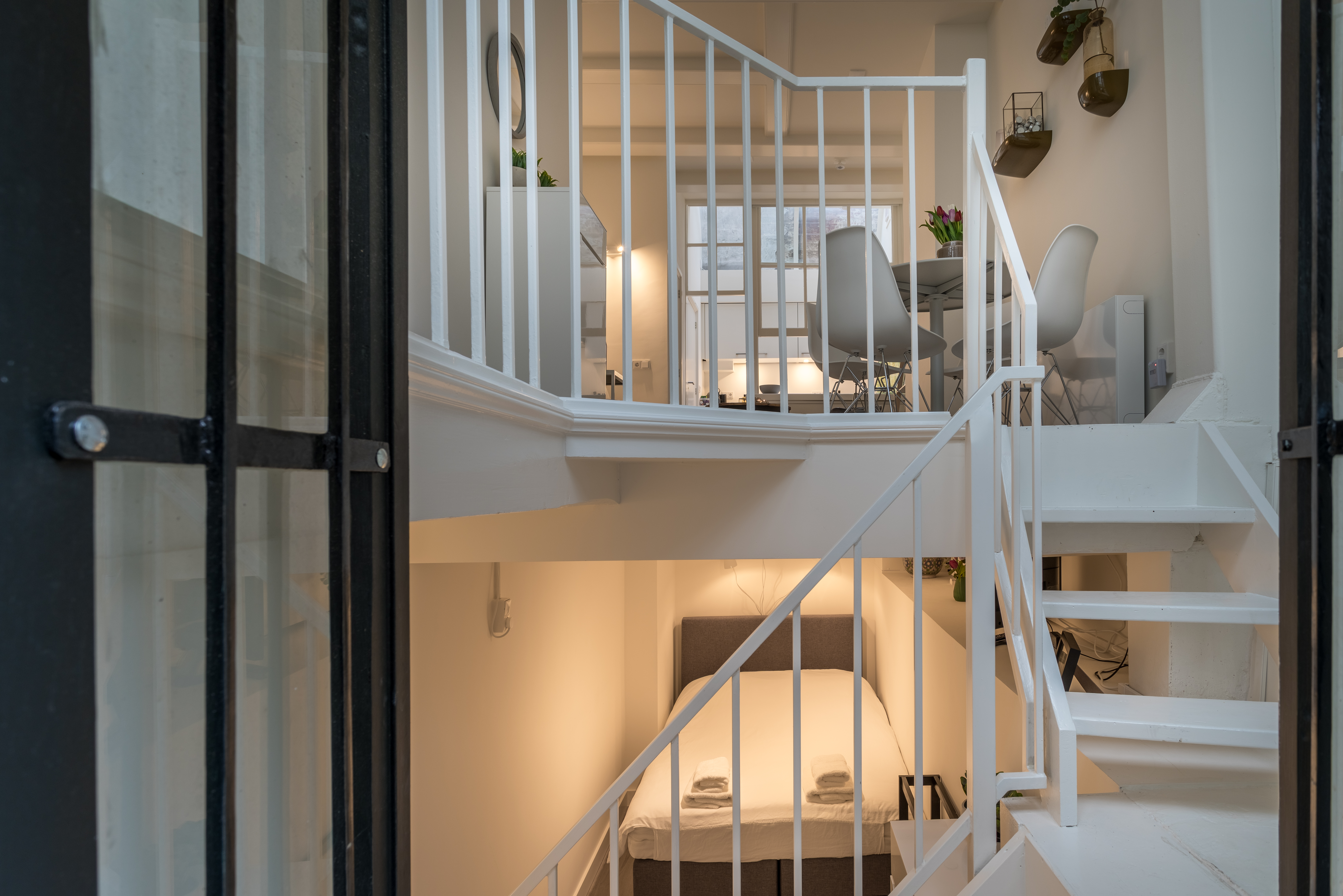 17th Century Flowermarket Apartment — Amsterdam stay