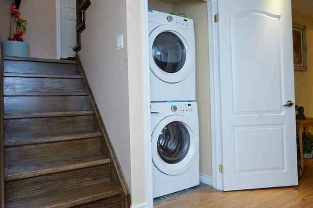 ☆☆☆☆☆ Breathtaking 1st Class Basement Room ☆☆☆☆☆ — real-estate in Bayview Woods-Steeles, Toronto