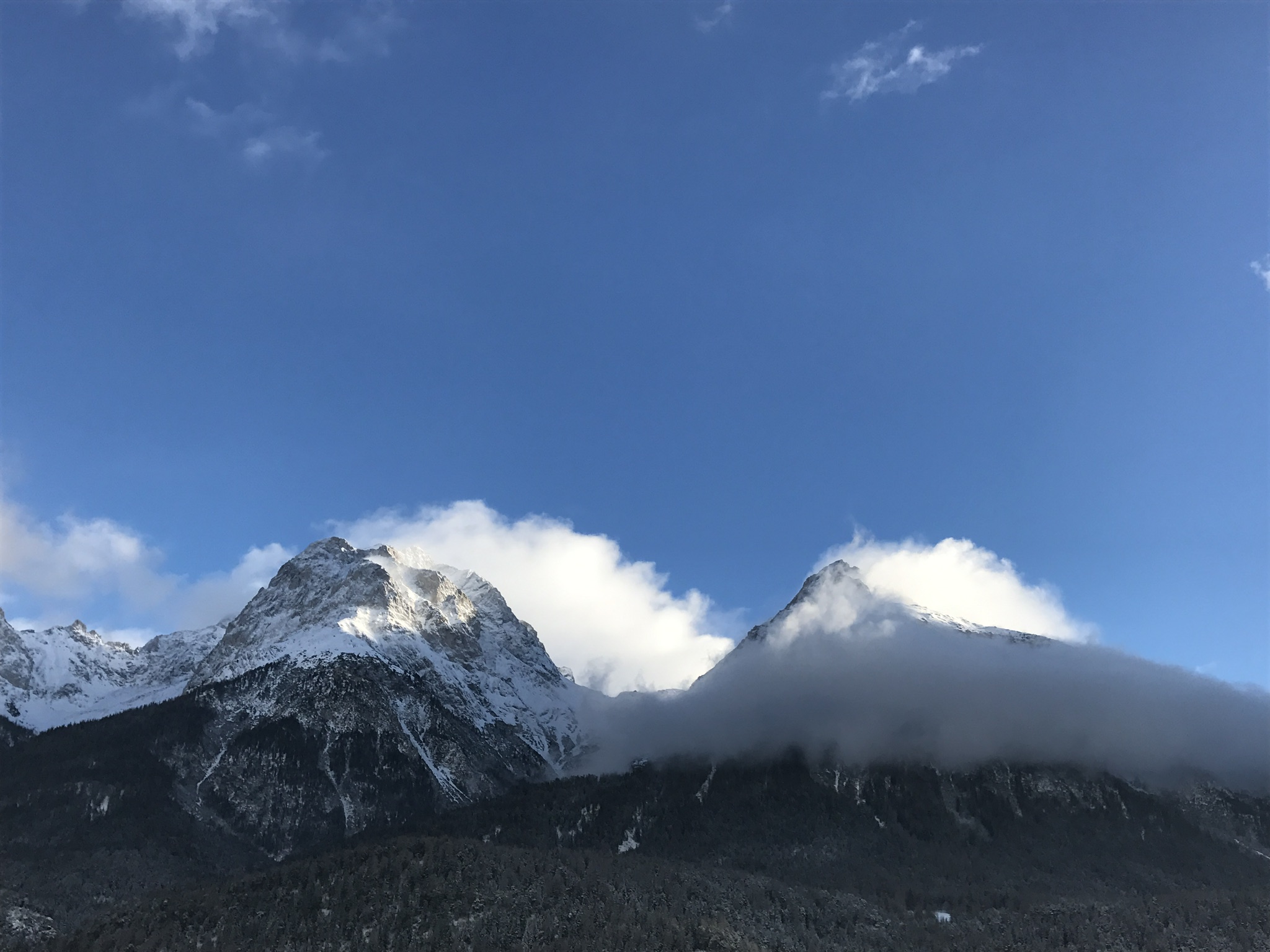 Spectacular views, modern, bright with balcony