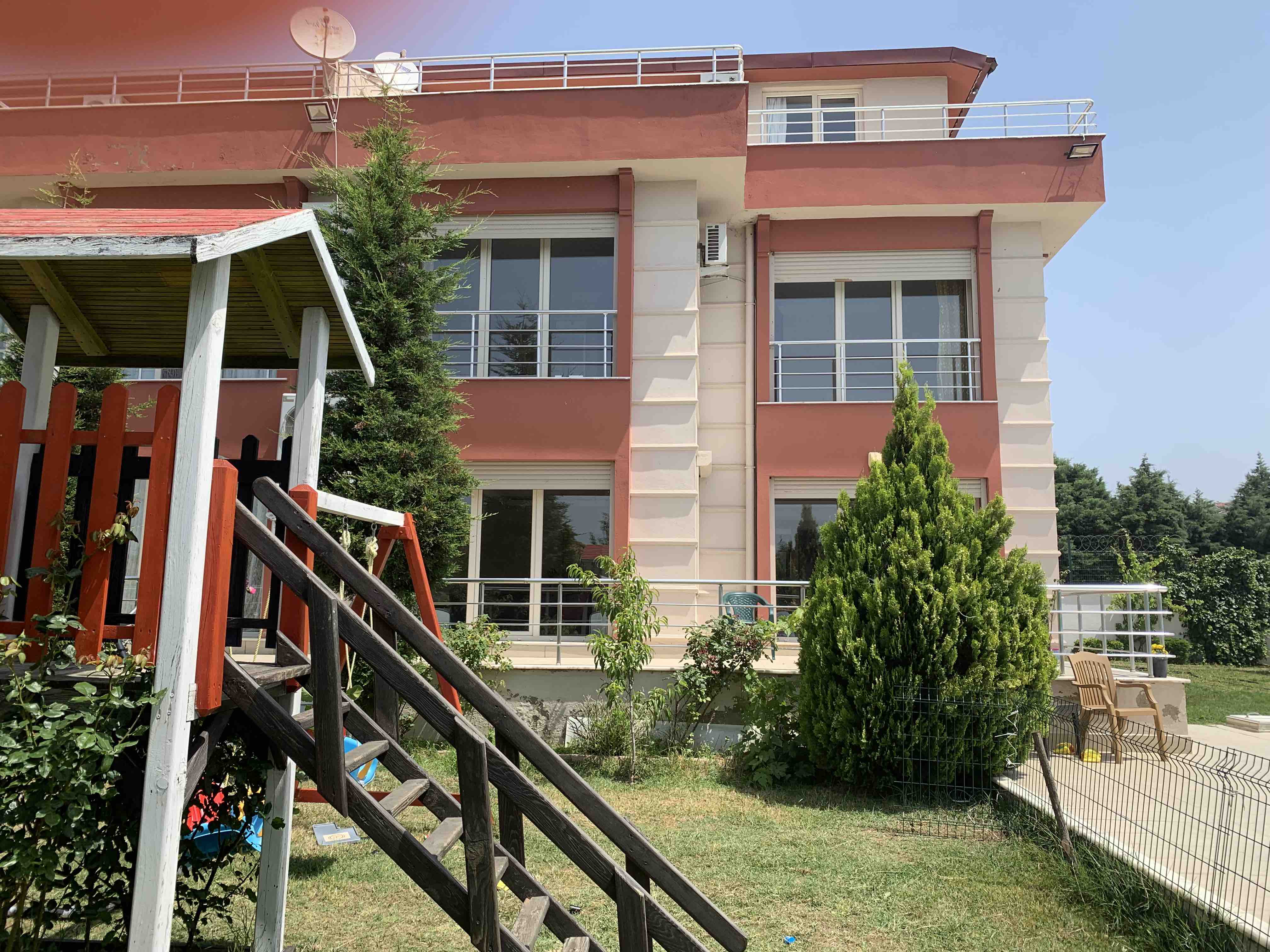 villa with swimming pool and sea view Büyükçekmece şehrinde Kiralık